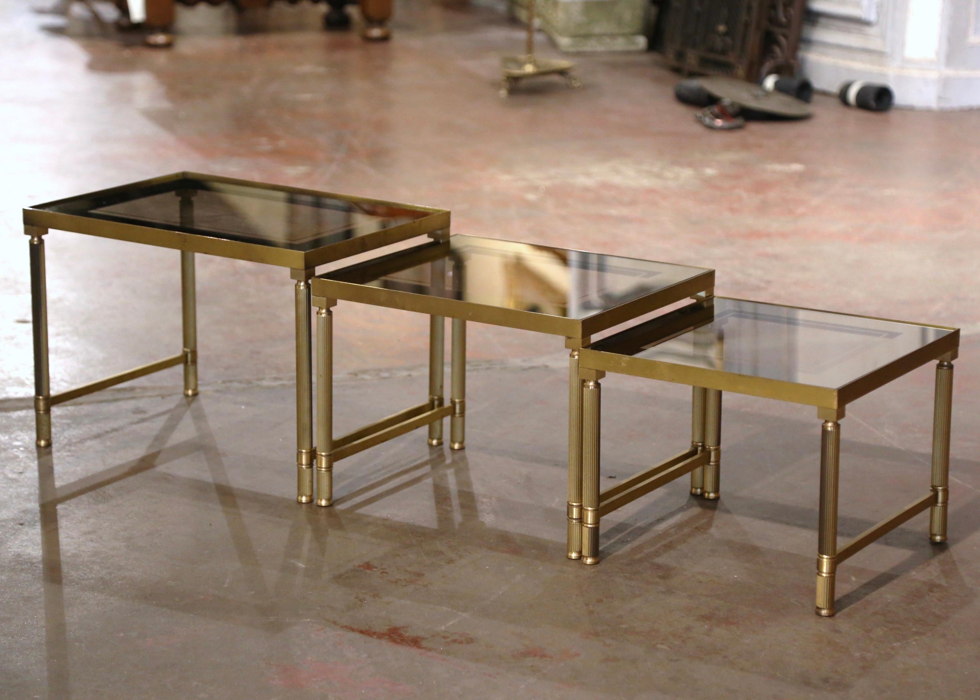 Set of Three Mid-Century French Brass & Glass Nesting Tables Bagues Style For Sale 3