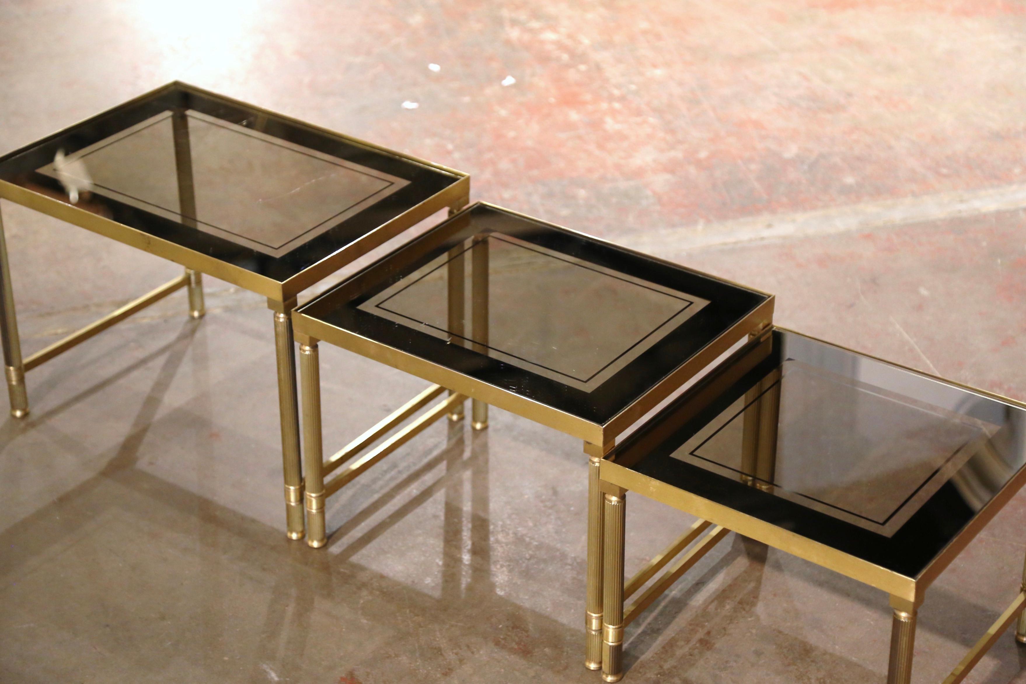 Set of Three Mid-Century French Brass & Glass Nesting Tables Bagues Style For Sale 4
