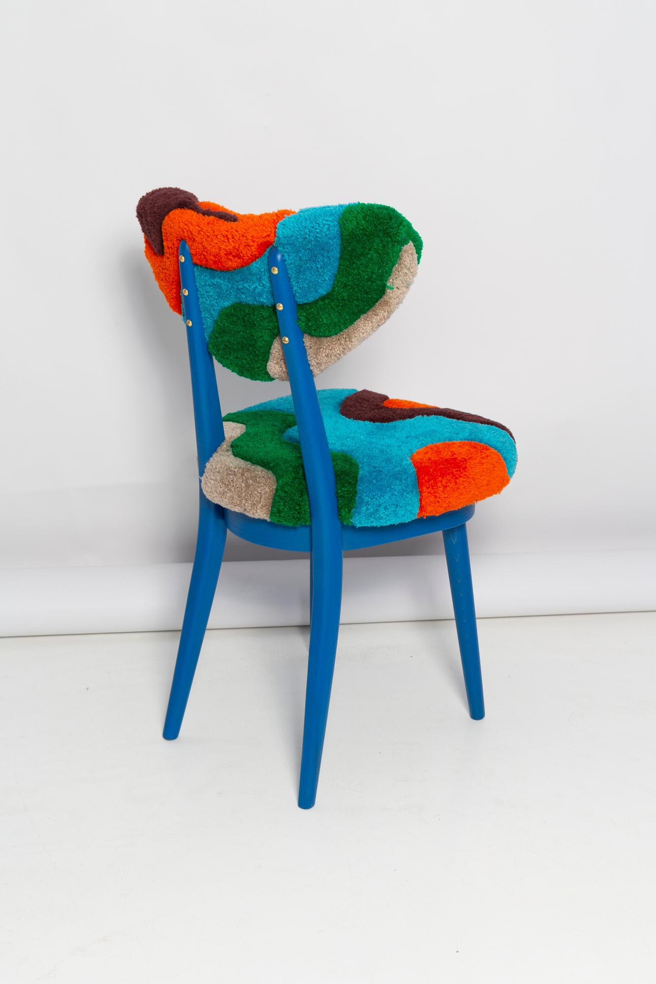 Fait main Ensemble de trois chaises en forme de cœur du milieu du siècle, laine tuftée à la main, Europe, Pologne, années 1960 en vente