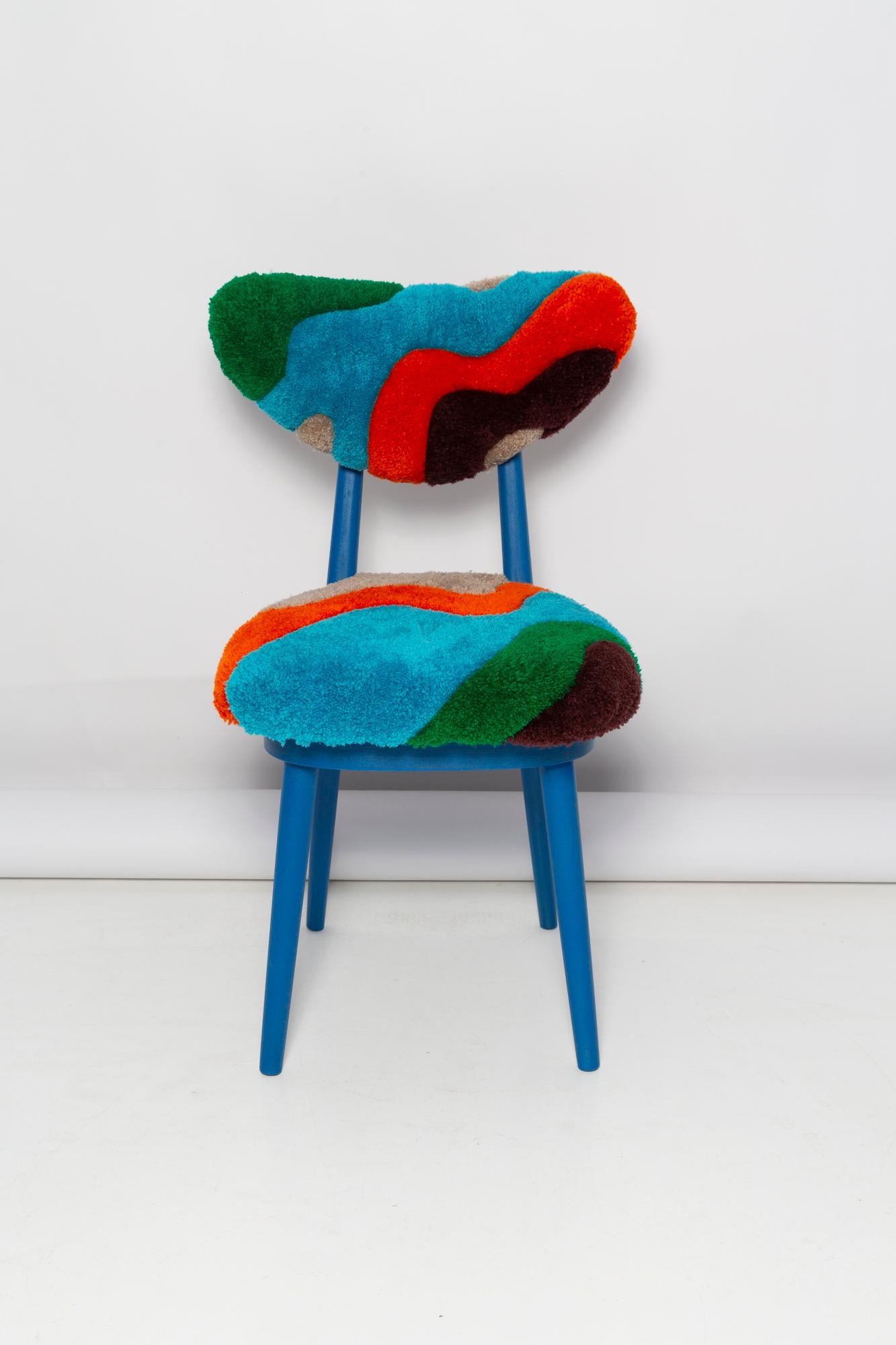 Ensemble de trois chaises en forme de cœur du milieu du siècle, laine tuftée à la main, Europe, Pologne, années 1960 Excellent état - En vente à 05-080 Hornowek, PL