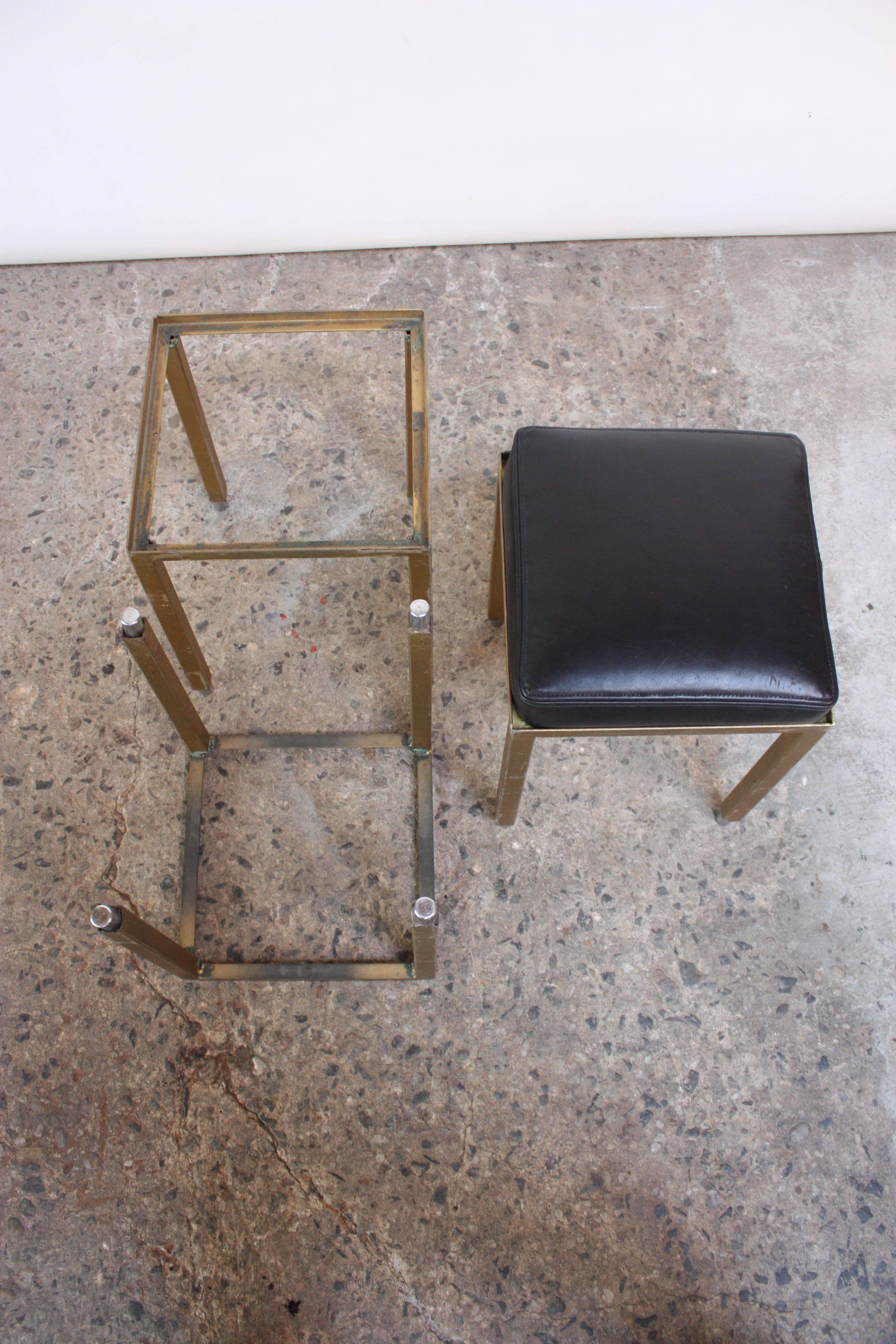 Set of Three Midcentury Industrial Leather and Painted Steel Stools For Sale 3