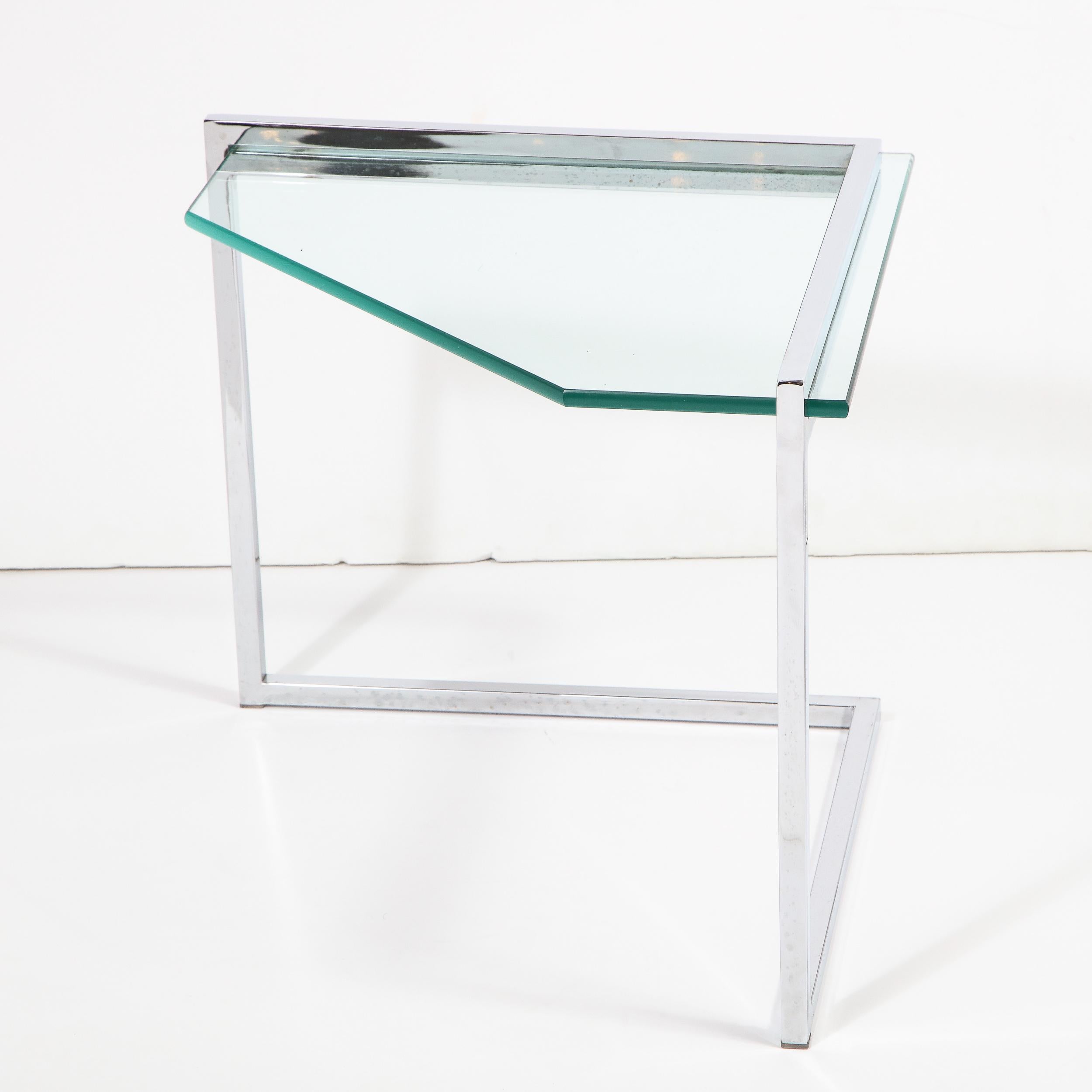 Set of Three Mid-Century Modern Geometric Chrome and Glass Chevron Form Tables 10