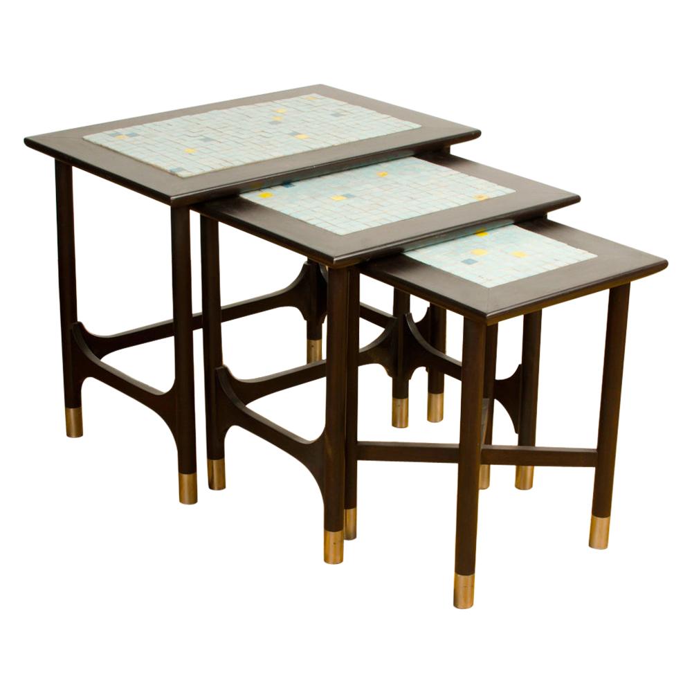 Set of Three Mid-Century Modern Nesting Tables, American, 1960 For Sale