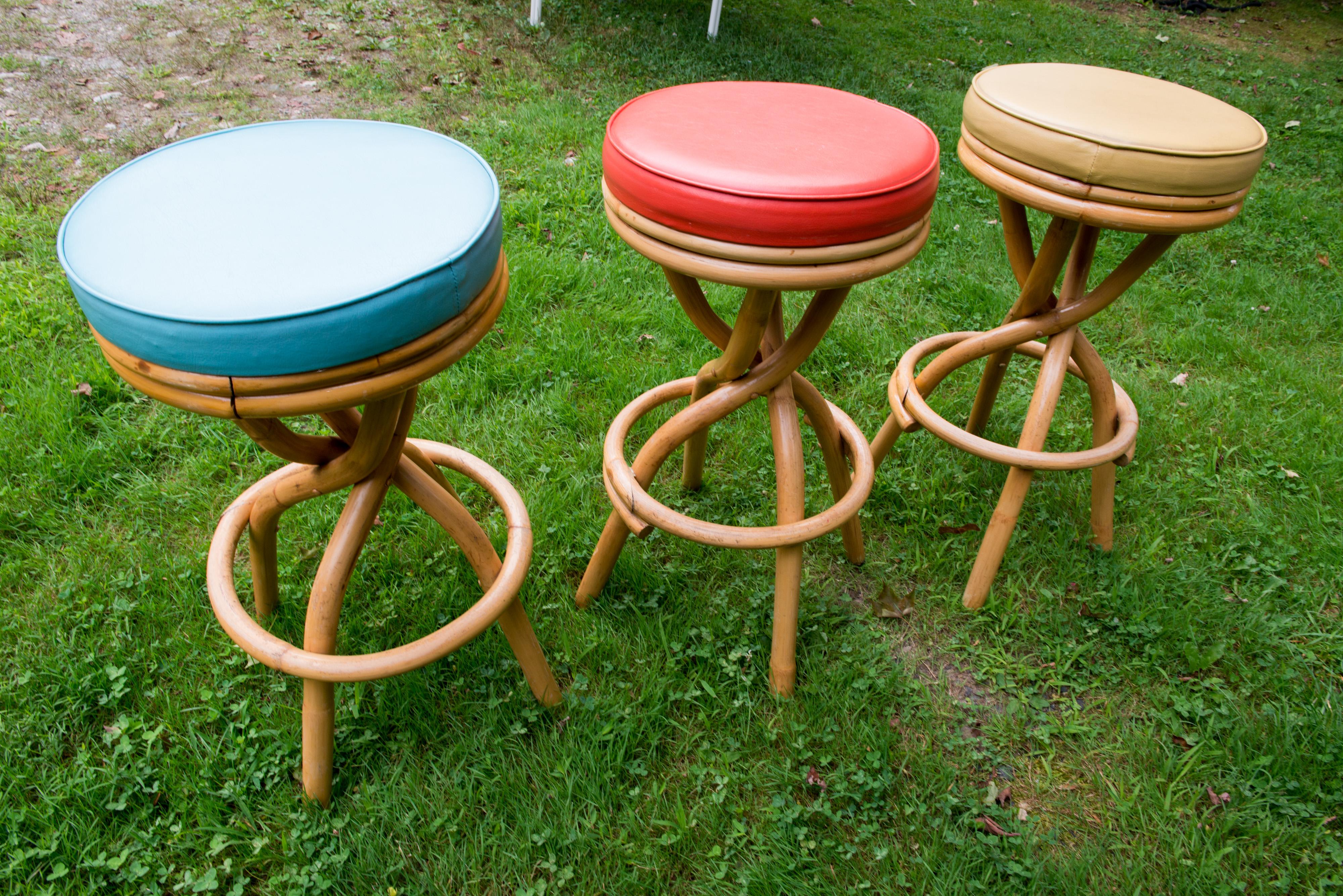 Mid-20th Century Set of Three Mid-Century Modern Rattan Swivel Stools For Sale