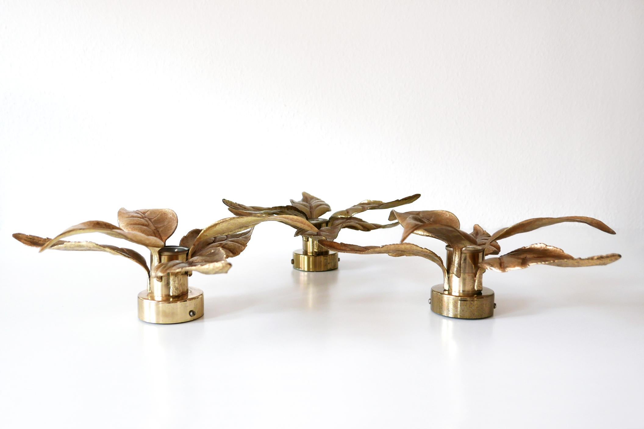Set of Three Mid-Century Modern Wall Lamps or Sconces by Willy Daro for Massive For Sale 8