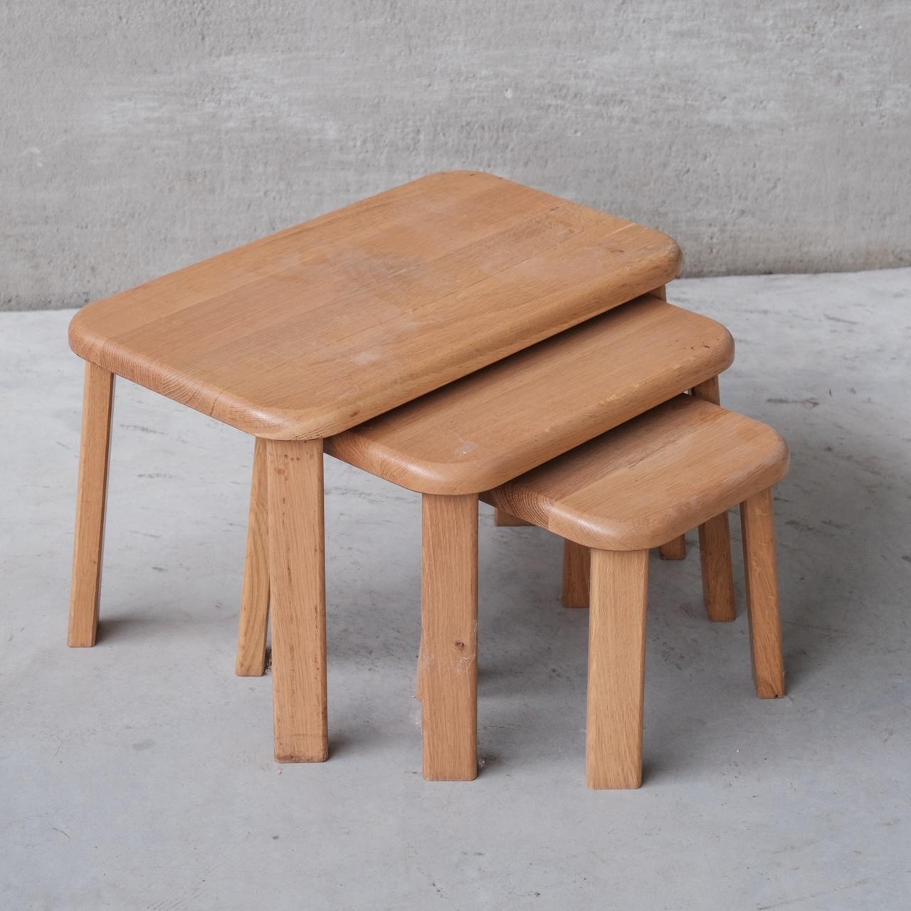 Belgian Set of Three Mid-Century Oak Nesting Tables For Sale