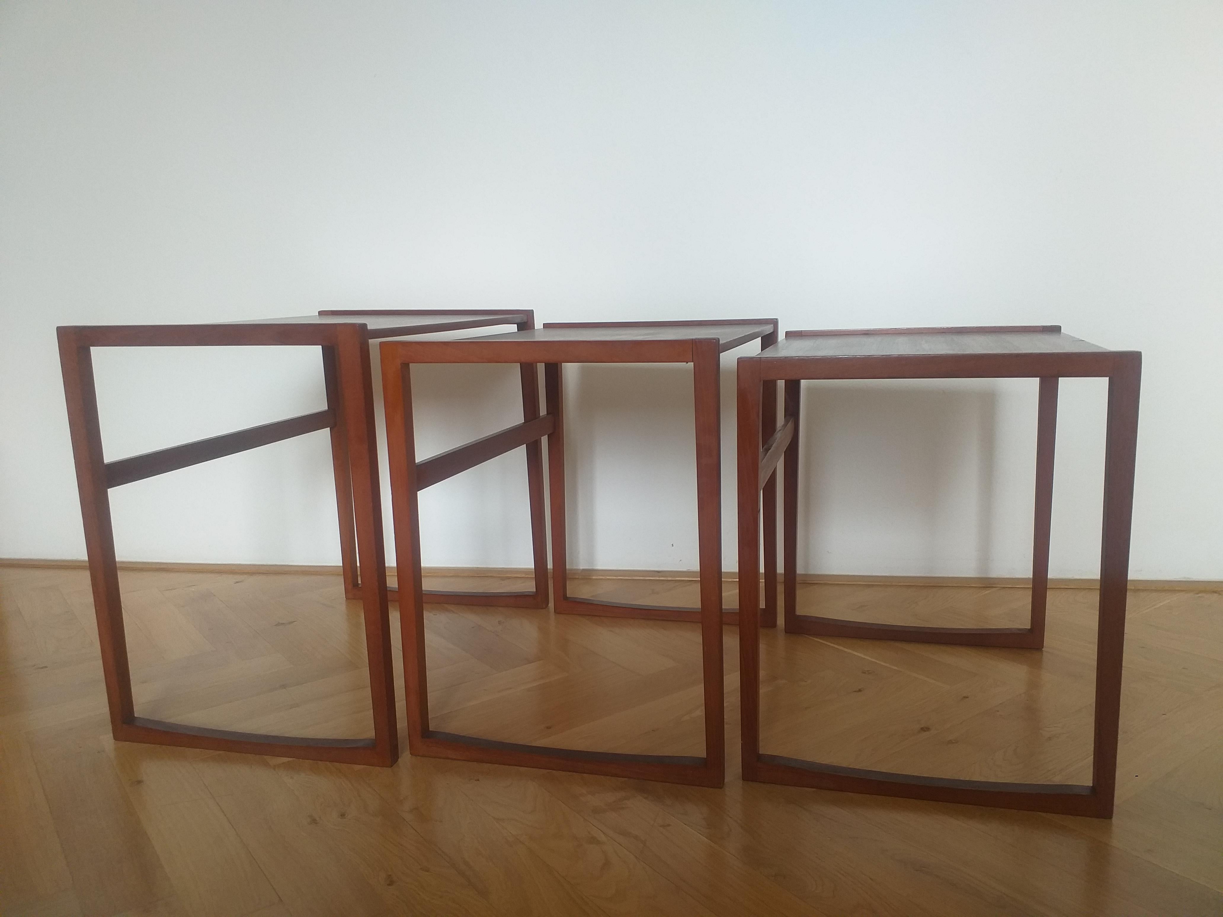 Set of Three Mid Century Teak Nesting Tables, Denmark, 1960s In Good Condition For Sale In Praha, CZ