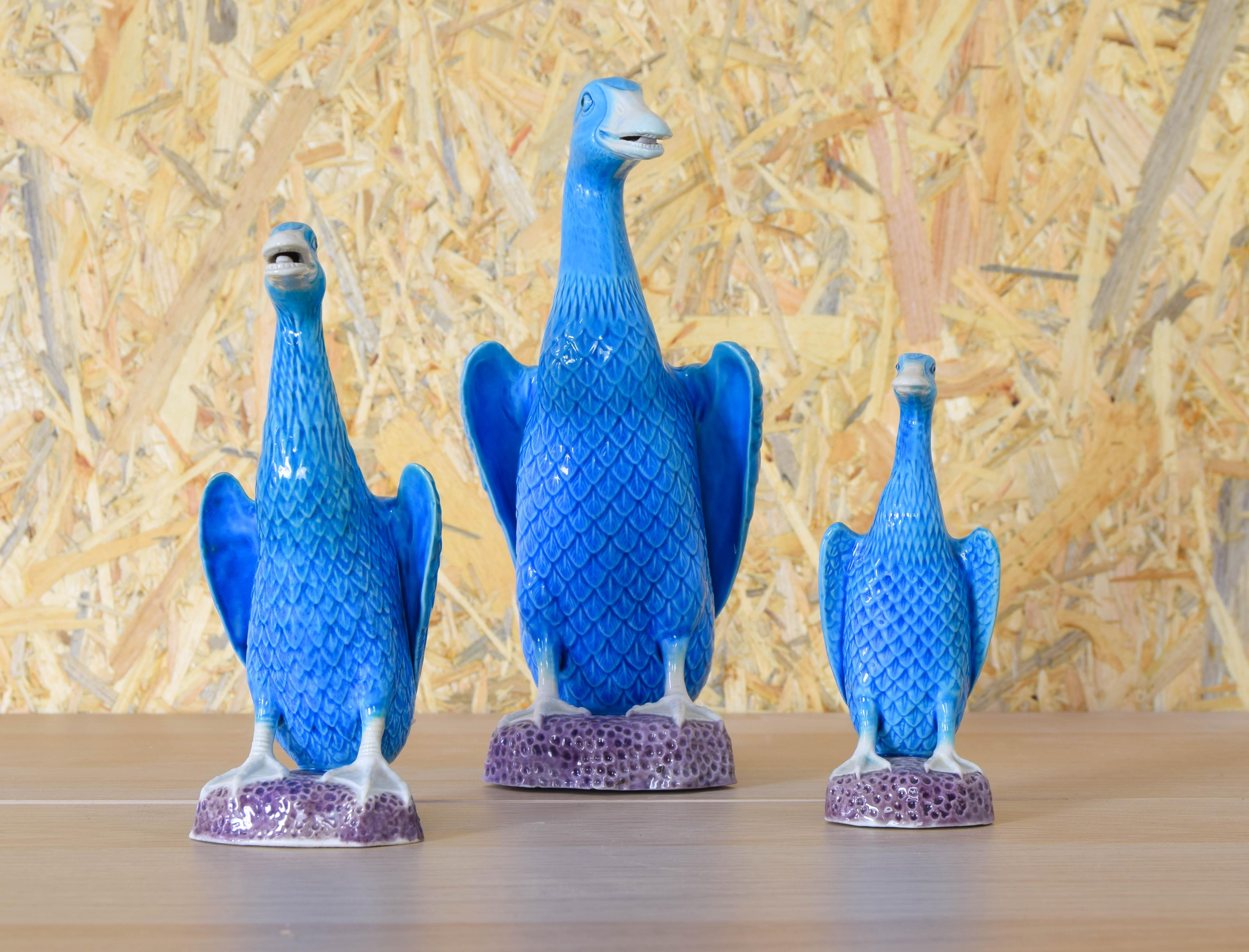 Set of three Mid Century Turquoise Foo Ducks, made of Chinese Porcelain 50s In Good Condition For Sale In Escalona, Toledo