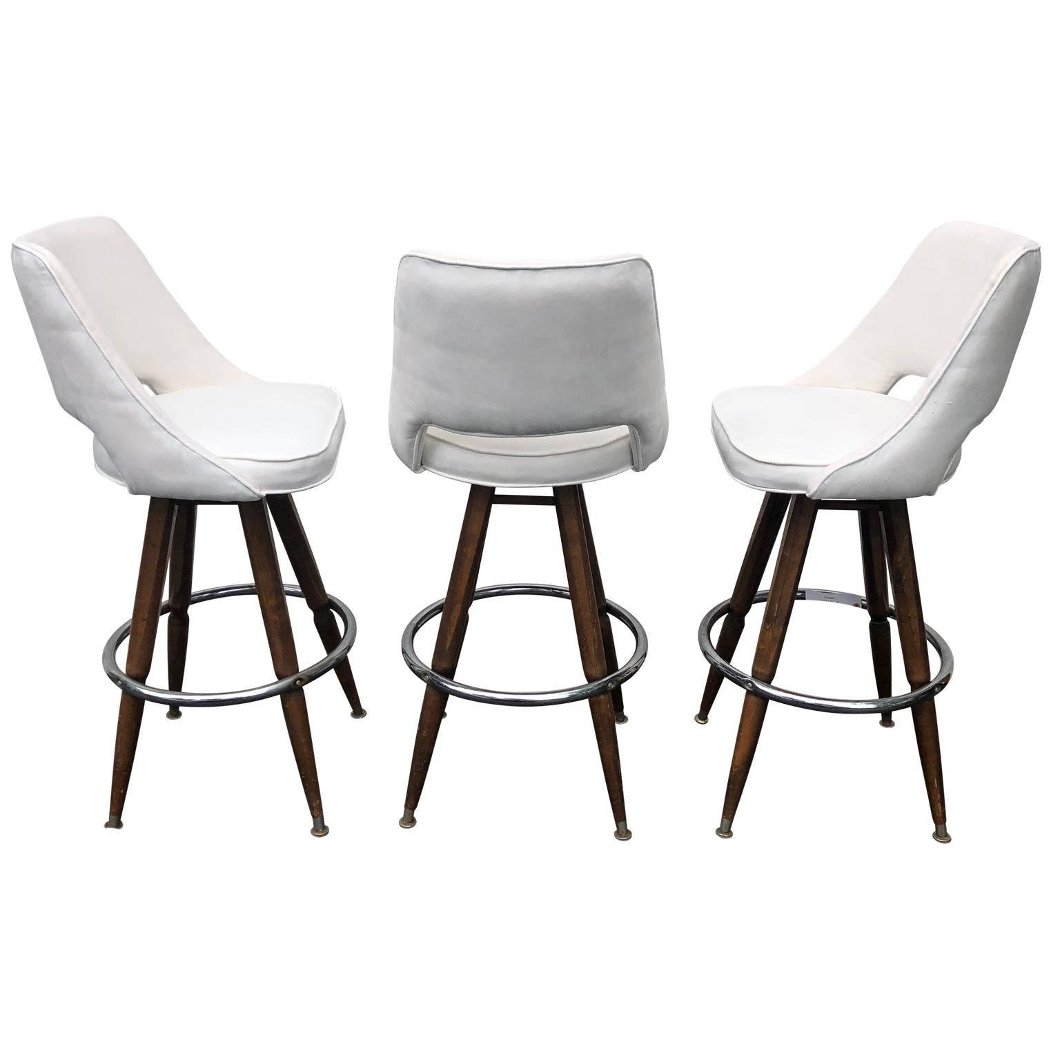 American Set of Three Mid-Century White Faux-Suede Bar Stools For Sale