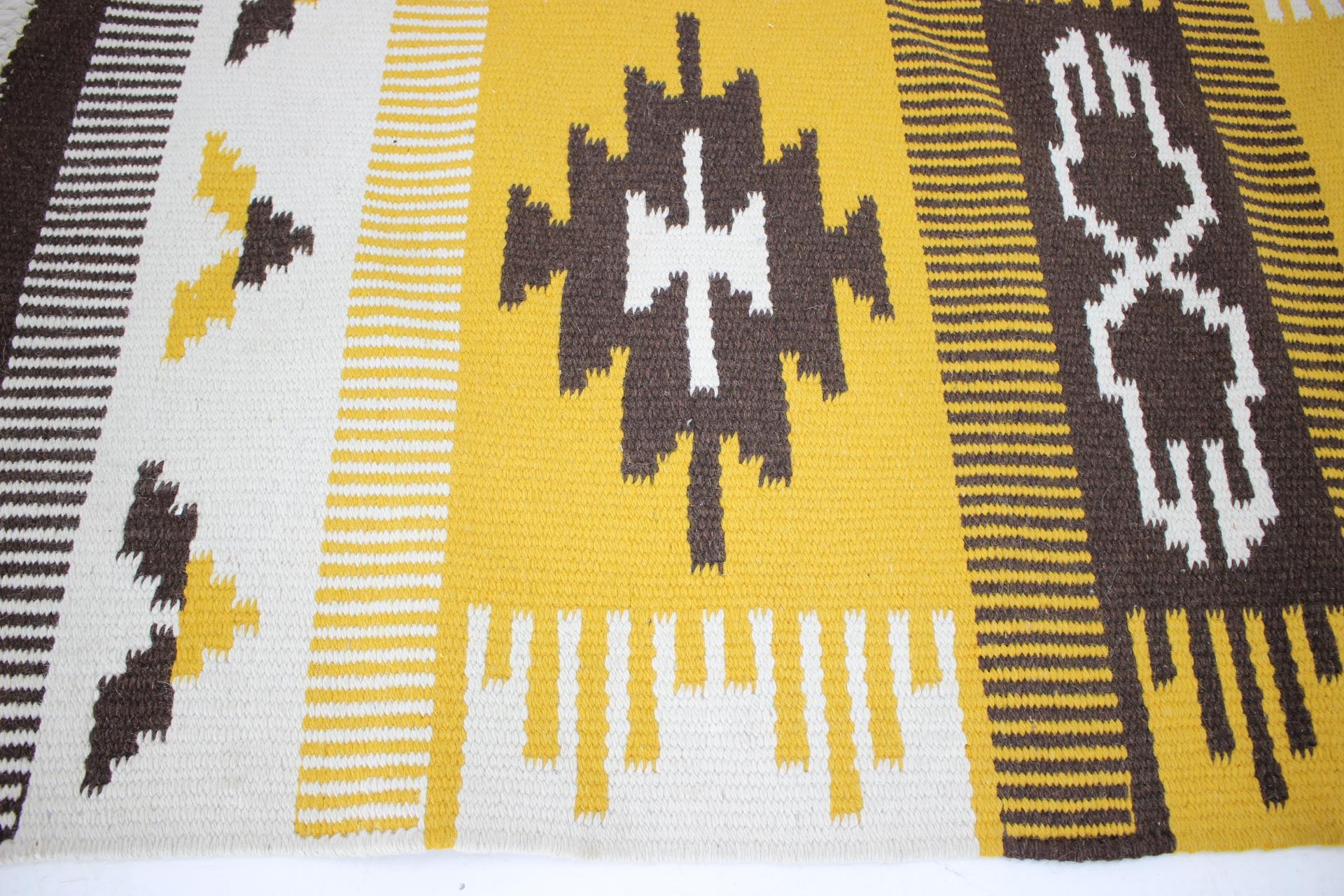 Set of Three Midcentury Wool Kilim Carpets / Rugs, 1960s In Good Condition For Sale In Praha, CZ