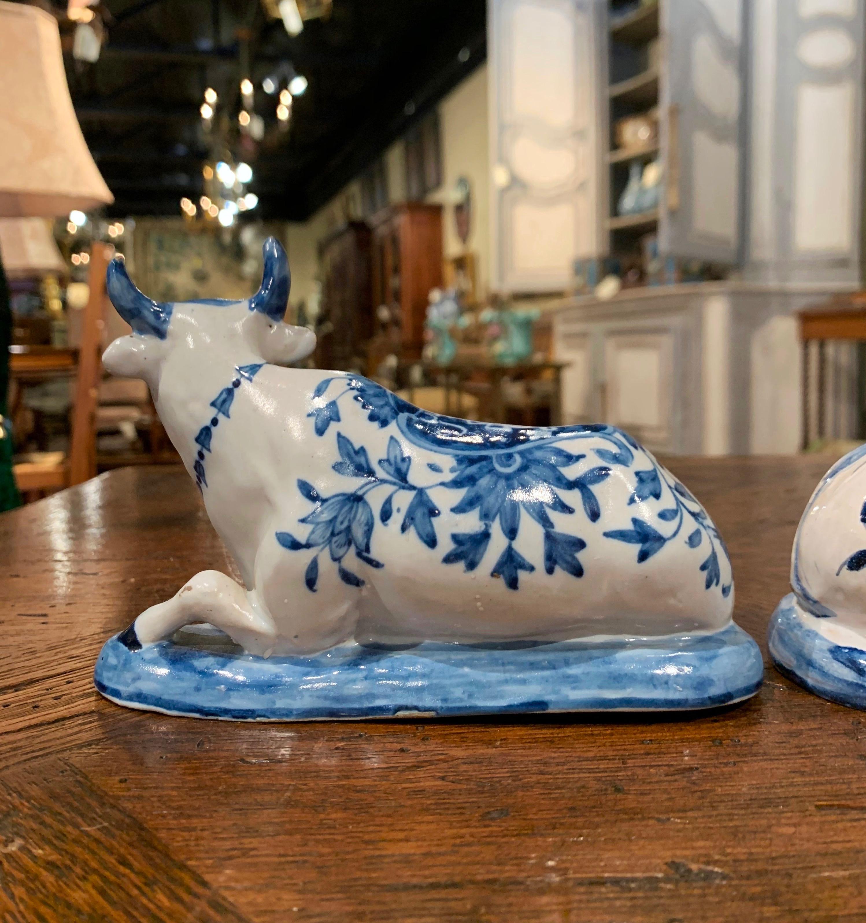 20th Century Set of Three Midcentury Dutch Blue and White Hand Painted Porcelain Cow Figures For Sale