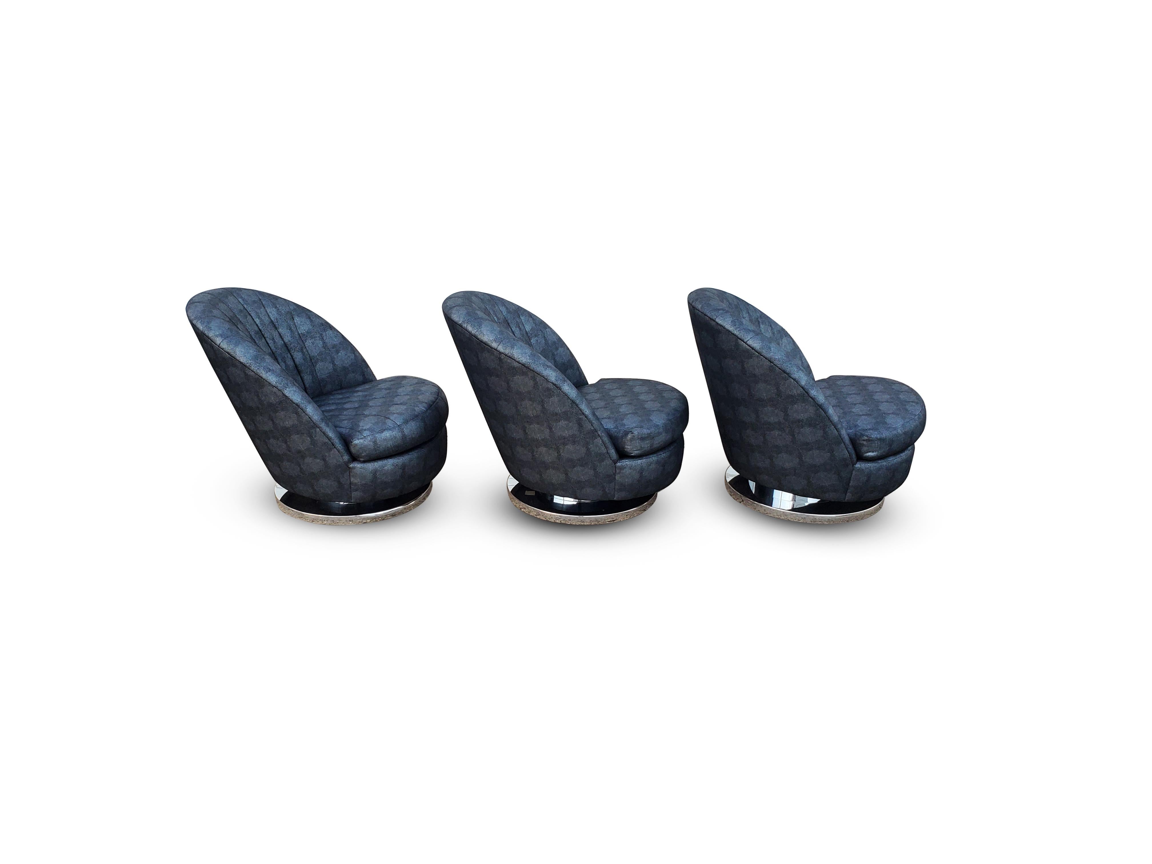 20th Century Set of Three Milo Baughman Tilt and Swivel Lounge Chairs Chrome Bases   For Sale