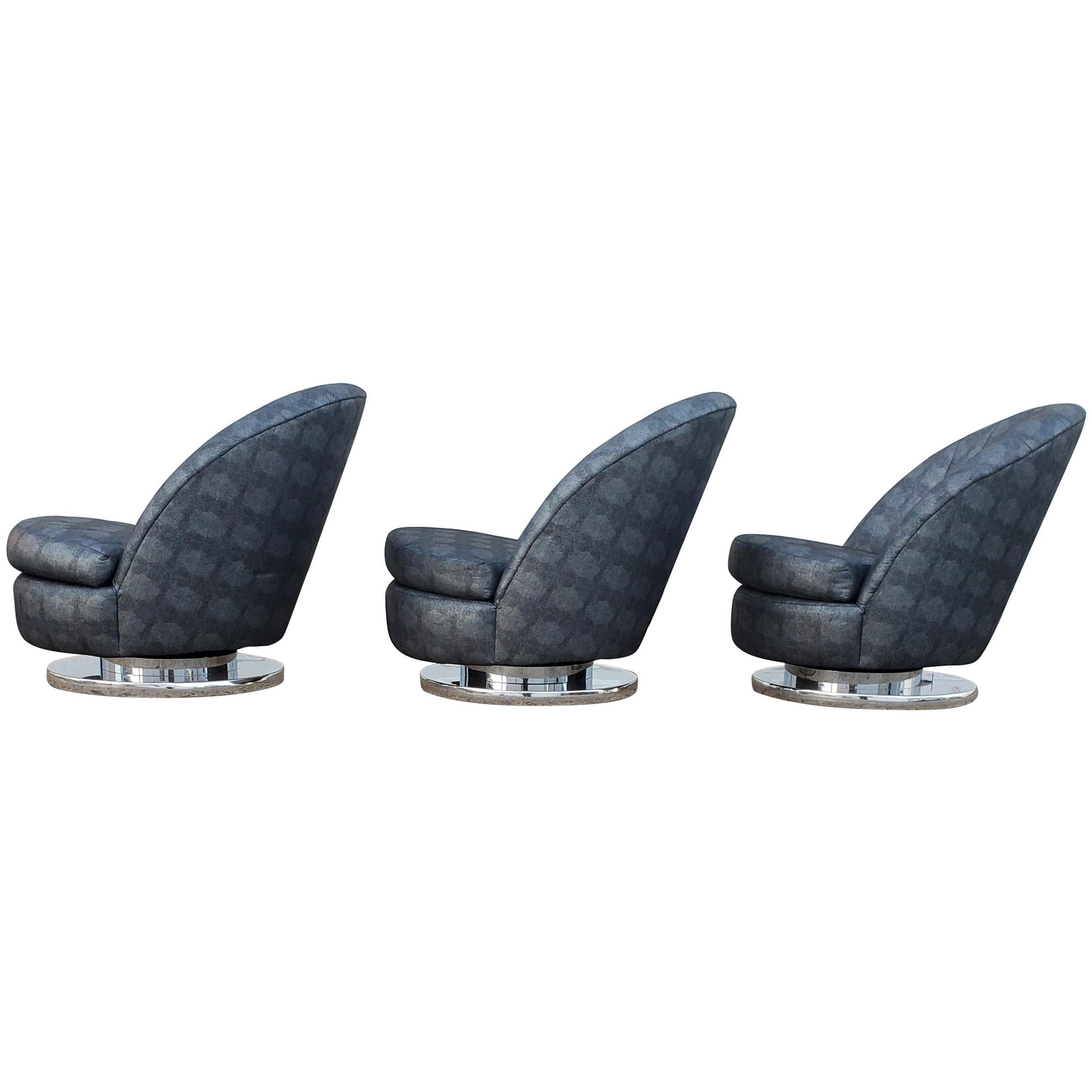 Set of Three Milo Baughman Tilt and Swivel Lounge Chairs Chrome Bases  