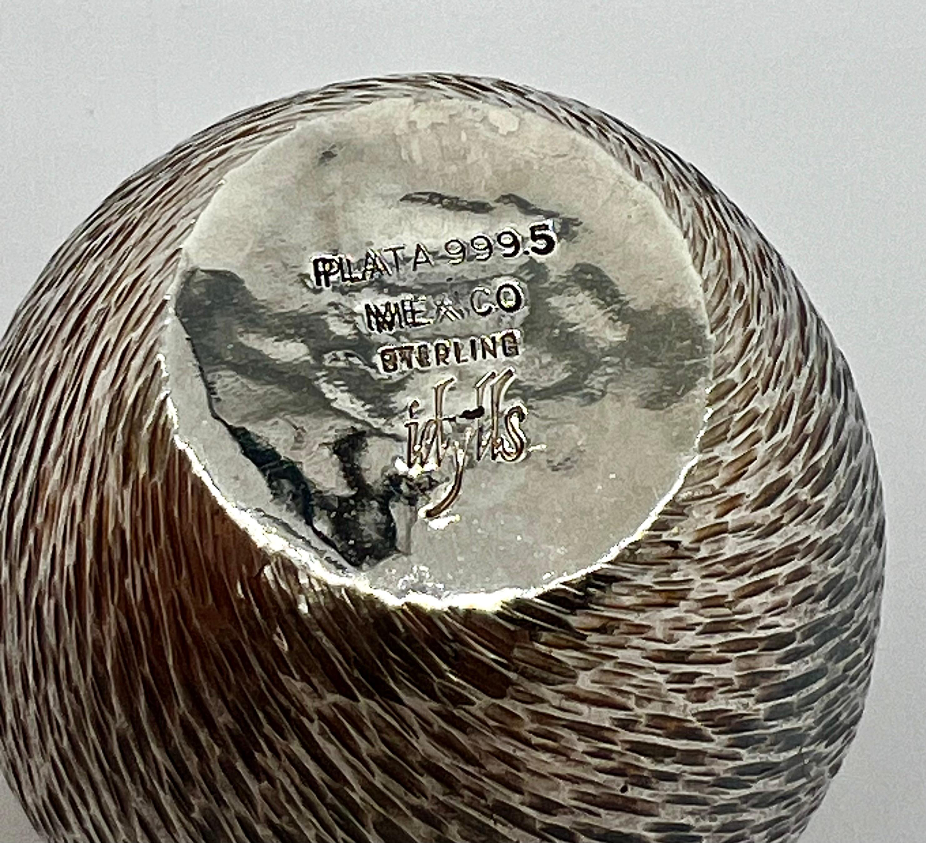 Juego de tres floreros en miniatura de plata de México .999 Fina Firmado Idilios en venta 2