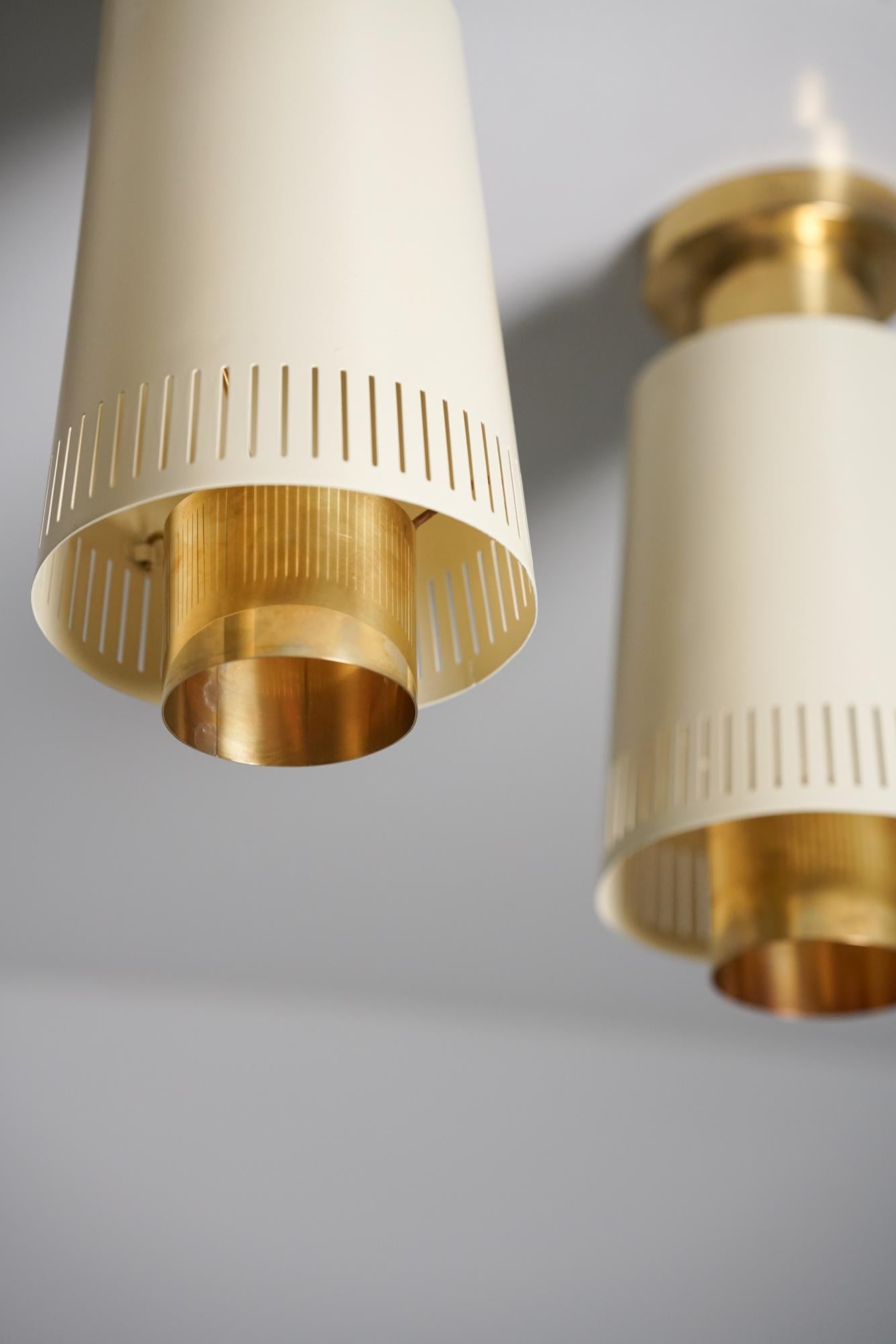 Set of Three Model 9067 Flush Mounts, Paavo Tynell, Taito Oy, 1950s In Good Condition For Sale In Helsinki, Uusimaa