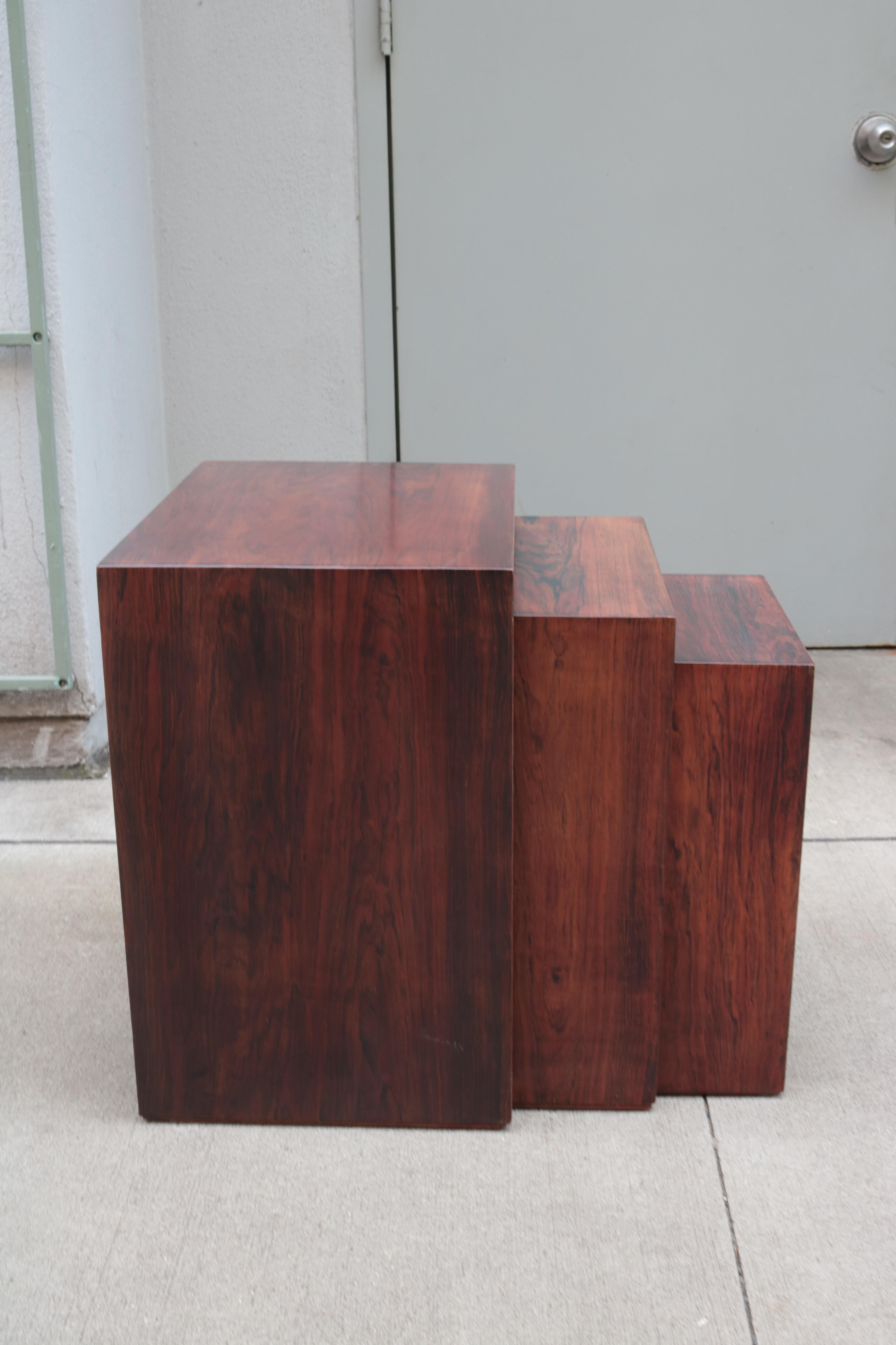 Set of Three Modernist Nesting Tables In Good Condition In New York, NY