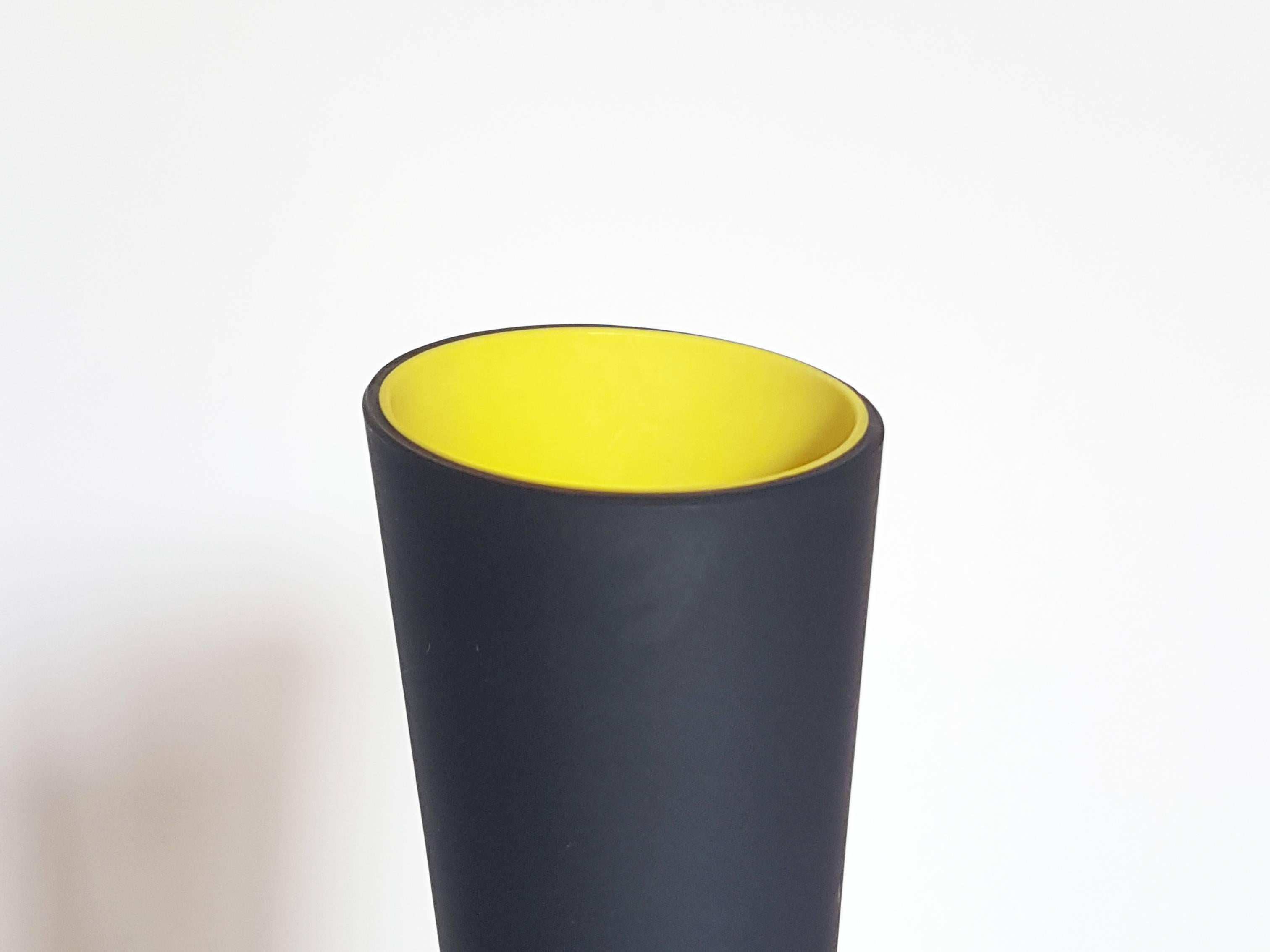 Italian Set of Three Murano Incamiciato Black and Yellow Glass Vases, 1950s For Sale