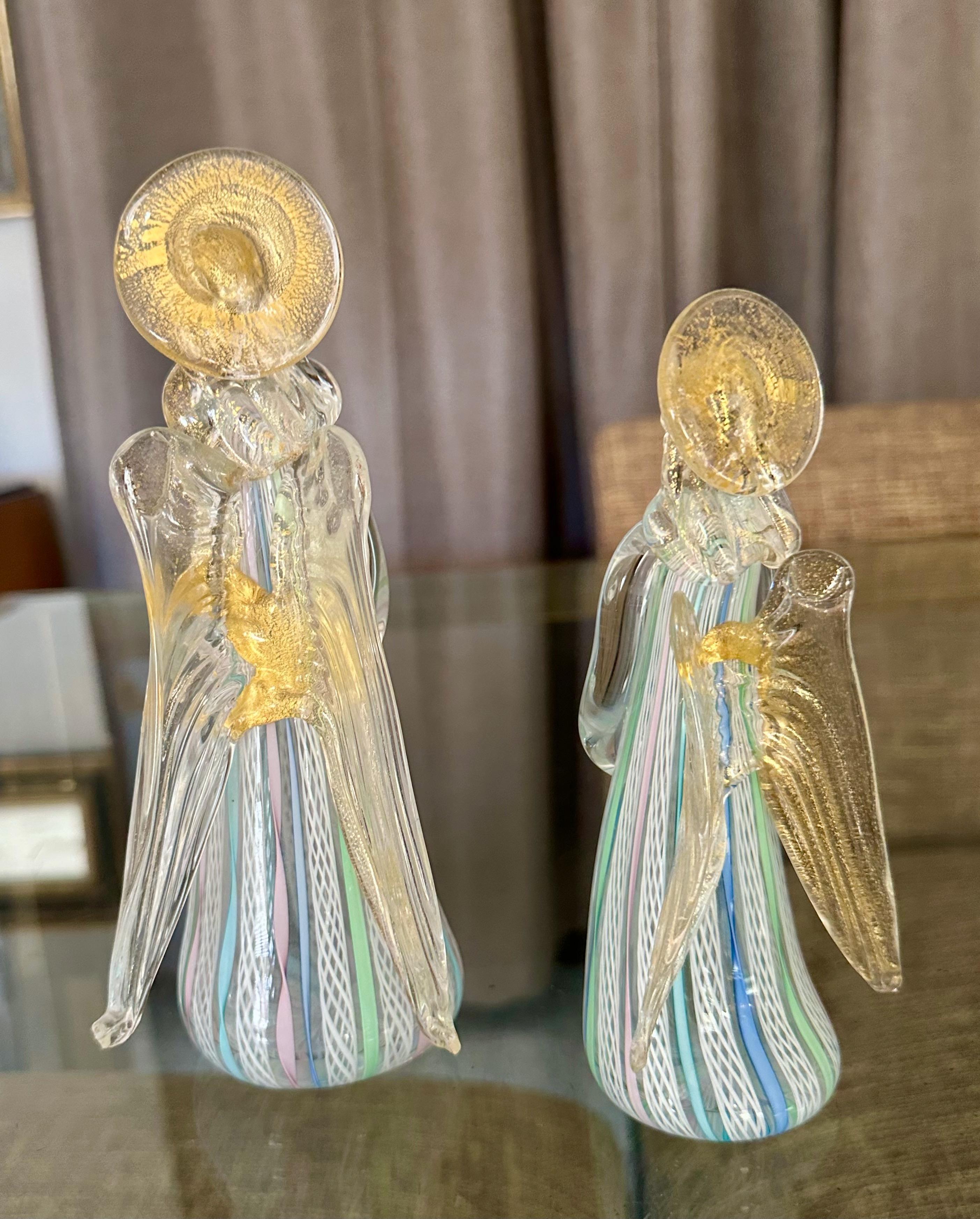 Vetro soffiato Coppia di figure di angeli in vetro latticino e oro di Murano in vendita