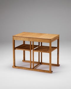 Conjunto de tres mesas anidadas "Släden" diseñadas por Carl Malmsten, Suecia, 1947