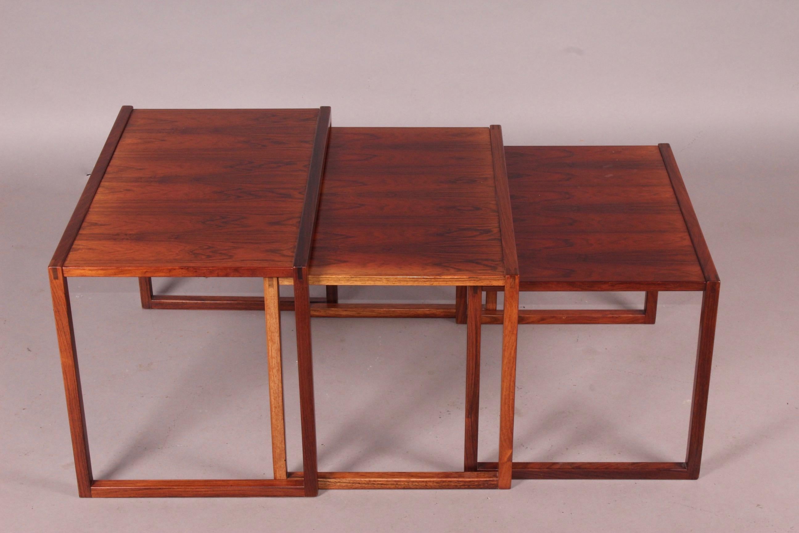 Wood Set of Three Nesting Table