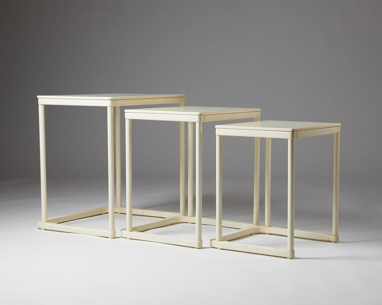 20th Century Set of Three Nesting Tables, Anonymous for Thonet, Germany, 1960s For Sale