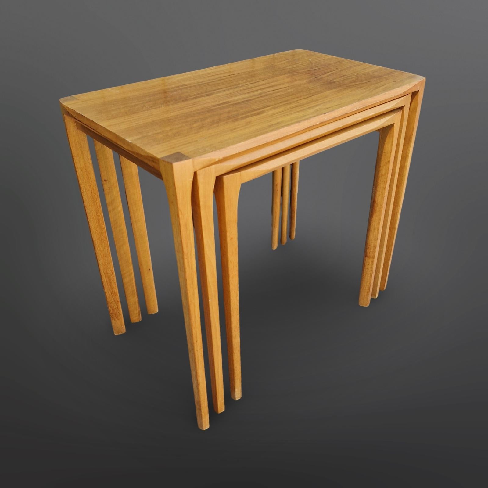 Set of three nesting tables by Rex Raab for Wilhelm Renz, Germany 1960s For Sale 1