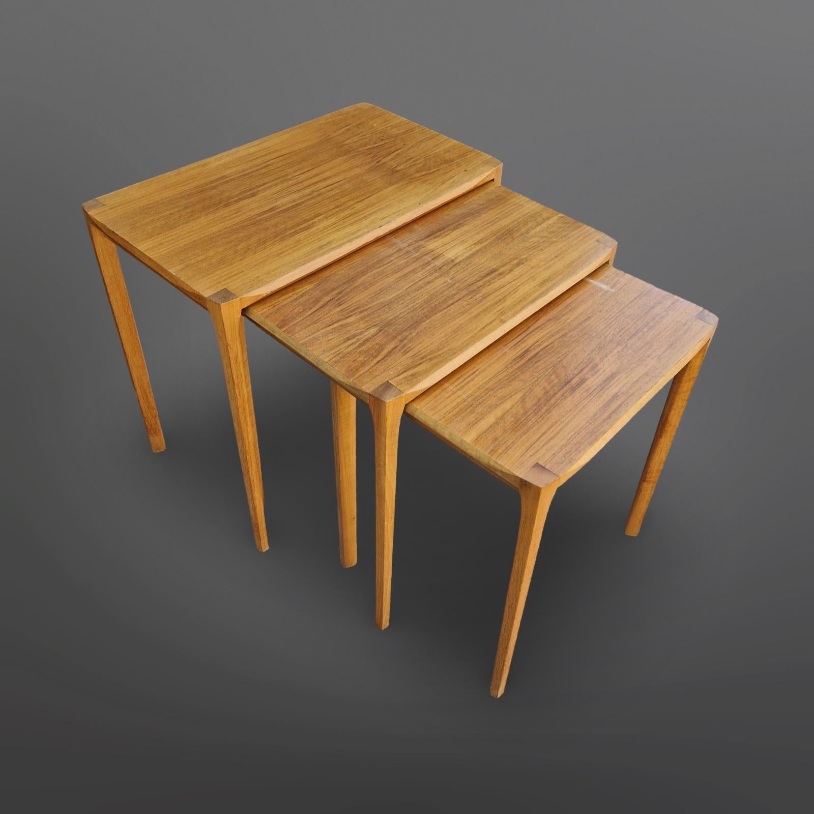 Set of three nesting tables by Rex Raab for Wilhelm Renz, Germany 1960s For Sale 3
