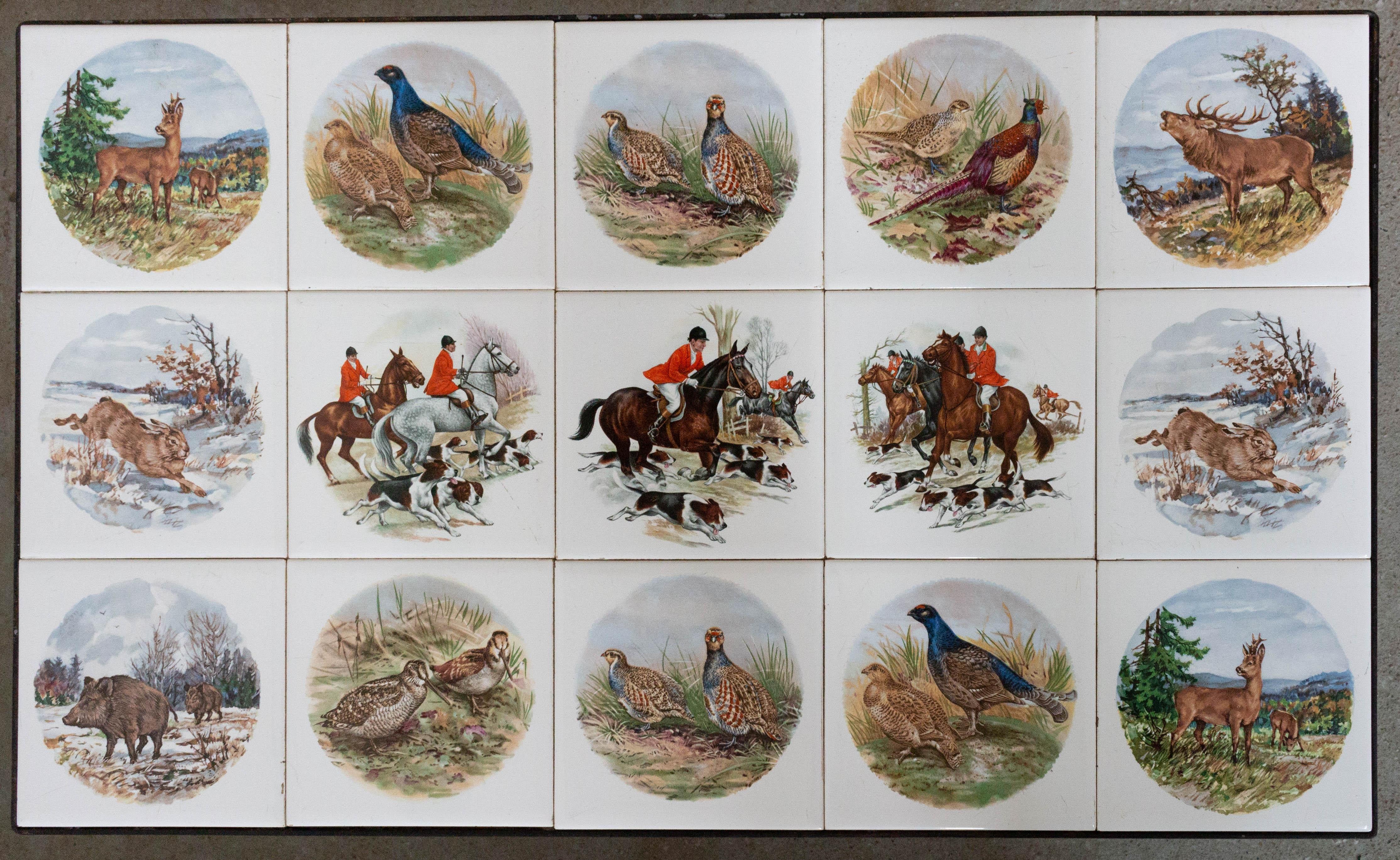 Mid-20th Century Set of Three Nesting Tables French Hunting Sceneries and Fishes Tiles Top Mid-C For Sale