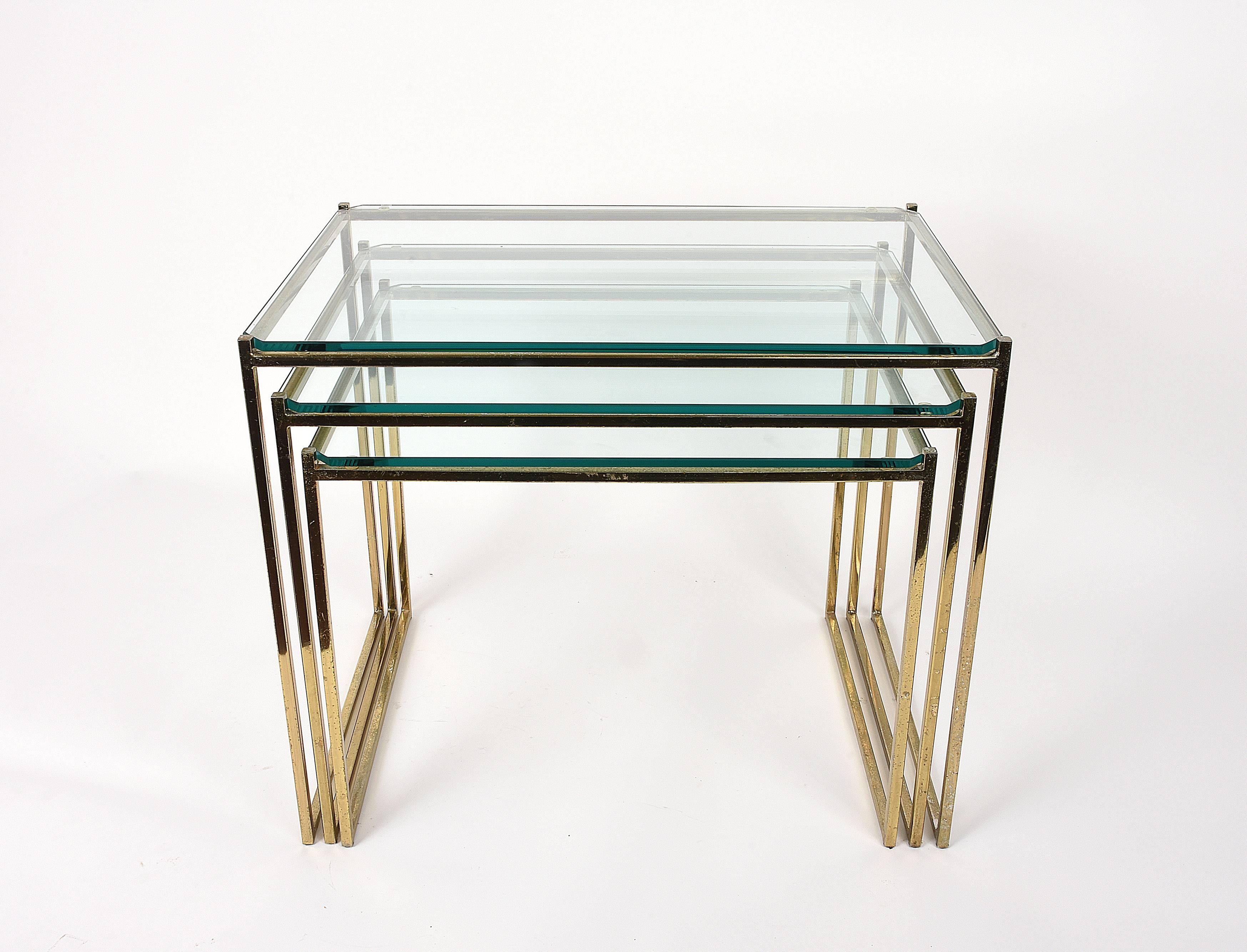 Set of Three Nesting Tables in Brass and Glass, Italy, 1970s Mid-Century Modern 2