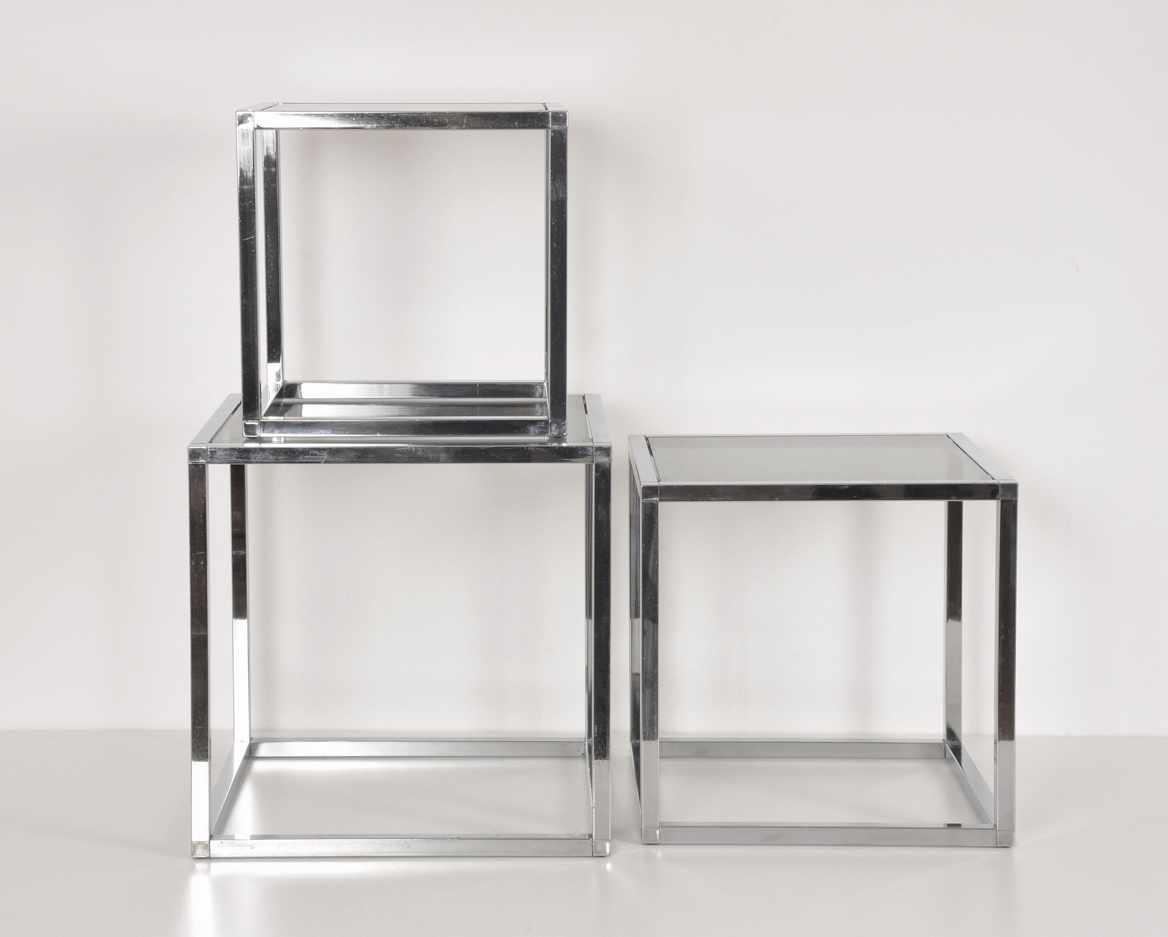Set of Three Nesting Tables in Chrome and Glass, Italy, 1970s Mid-Century Modern 1