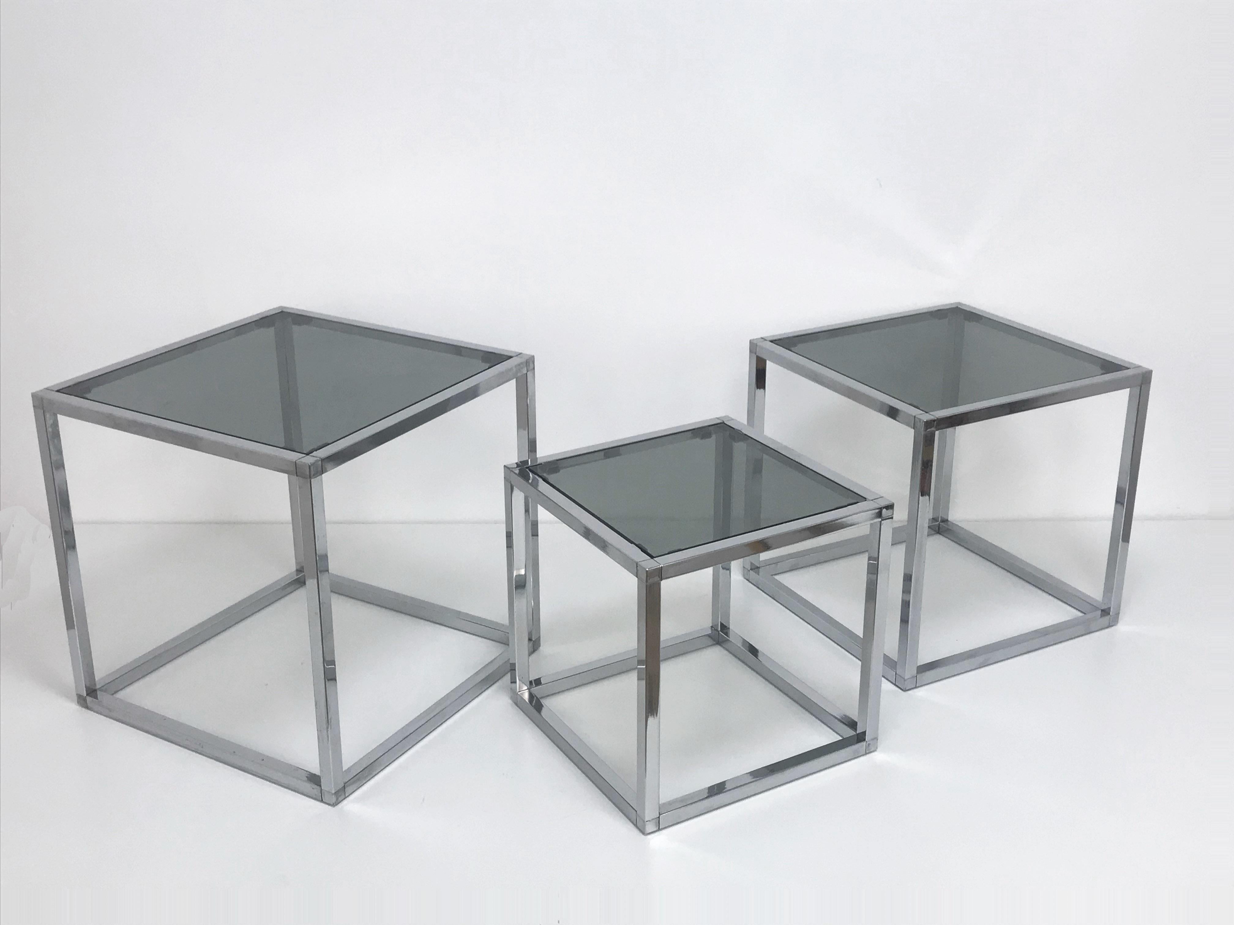 Set of Three Nesting Tables in Chrome and Glass, Italy, 1970s Mid-Century Modern 3