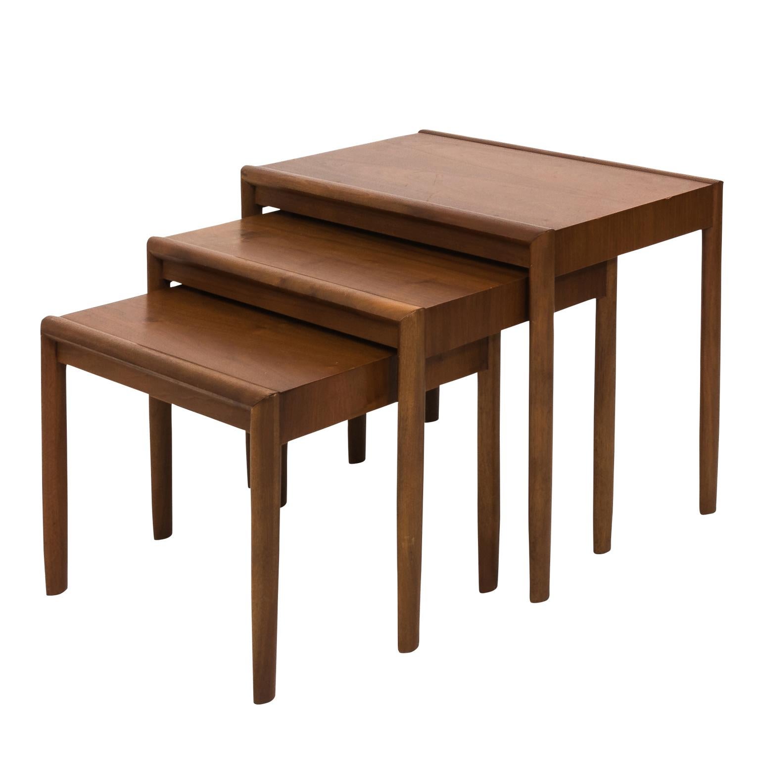 Set of Three Nesting Tables, Mid-Century Modern For Sale