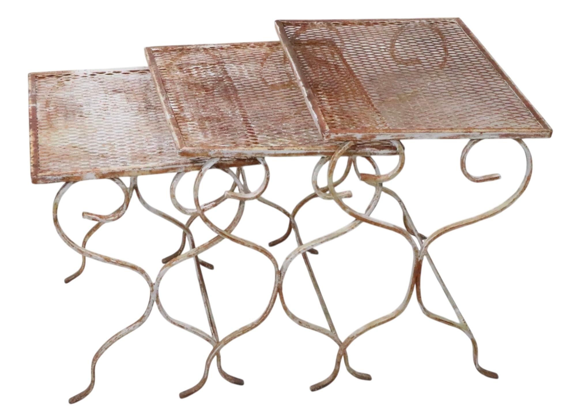 20th Century Set of Three Nesting Wrought Iron Garden Patio Poolside Tables att to Salterini For Sale
