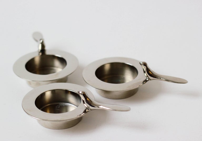 Set of Three One Bird Nickel-Plated Tea Light Holders In New Condition For Sale In London, GB