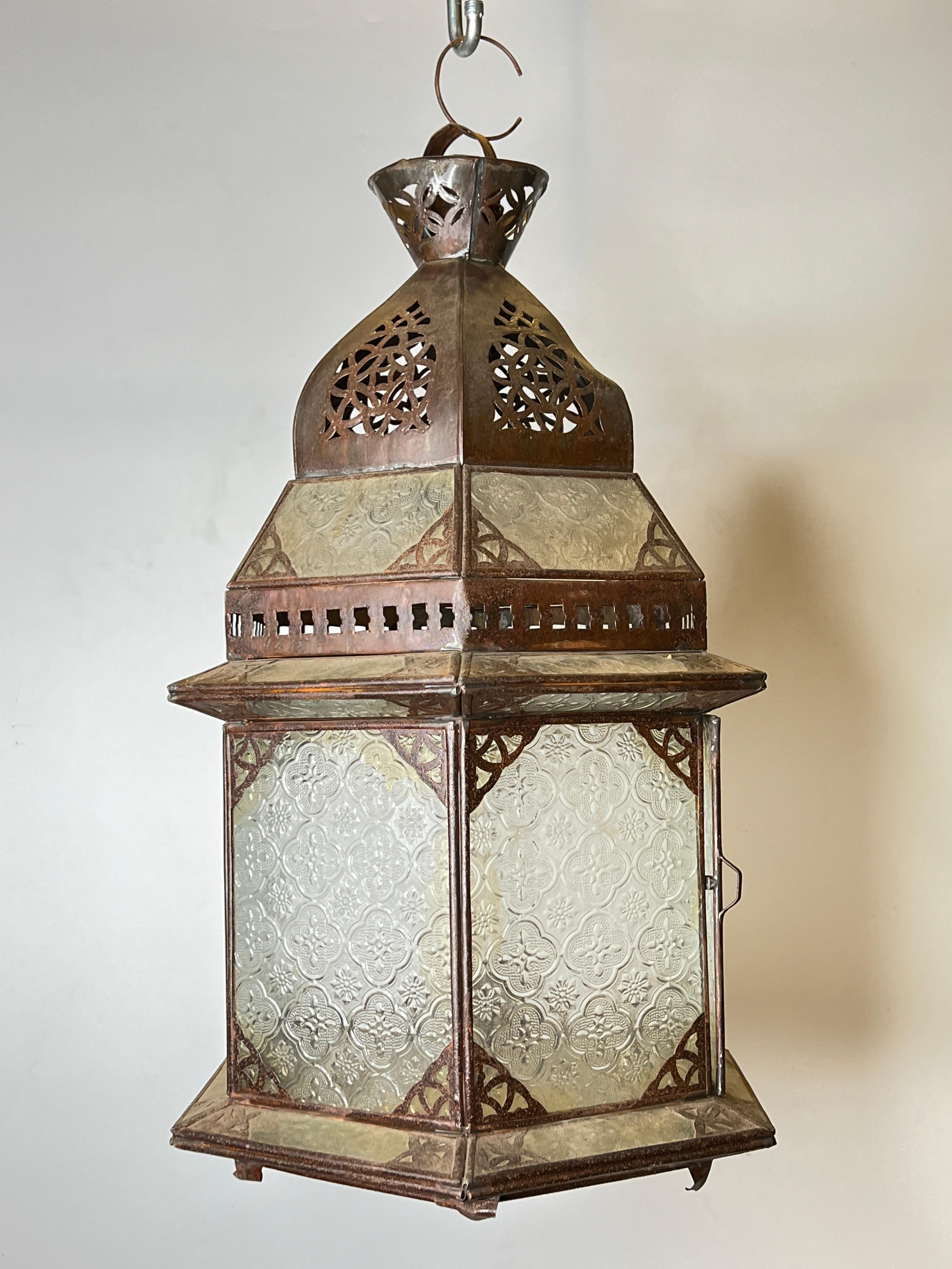 Early 20th Century Set of Three Oriental Style Metal Lanterns For Sale