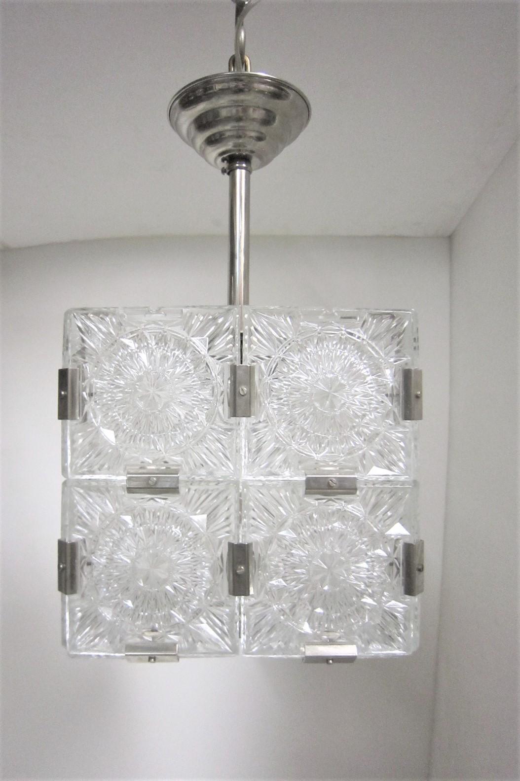 Set of Three Original Box Cube Pendant Lights, Cut Glass with Nickeled Clips For Sale 9