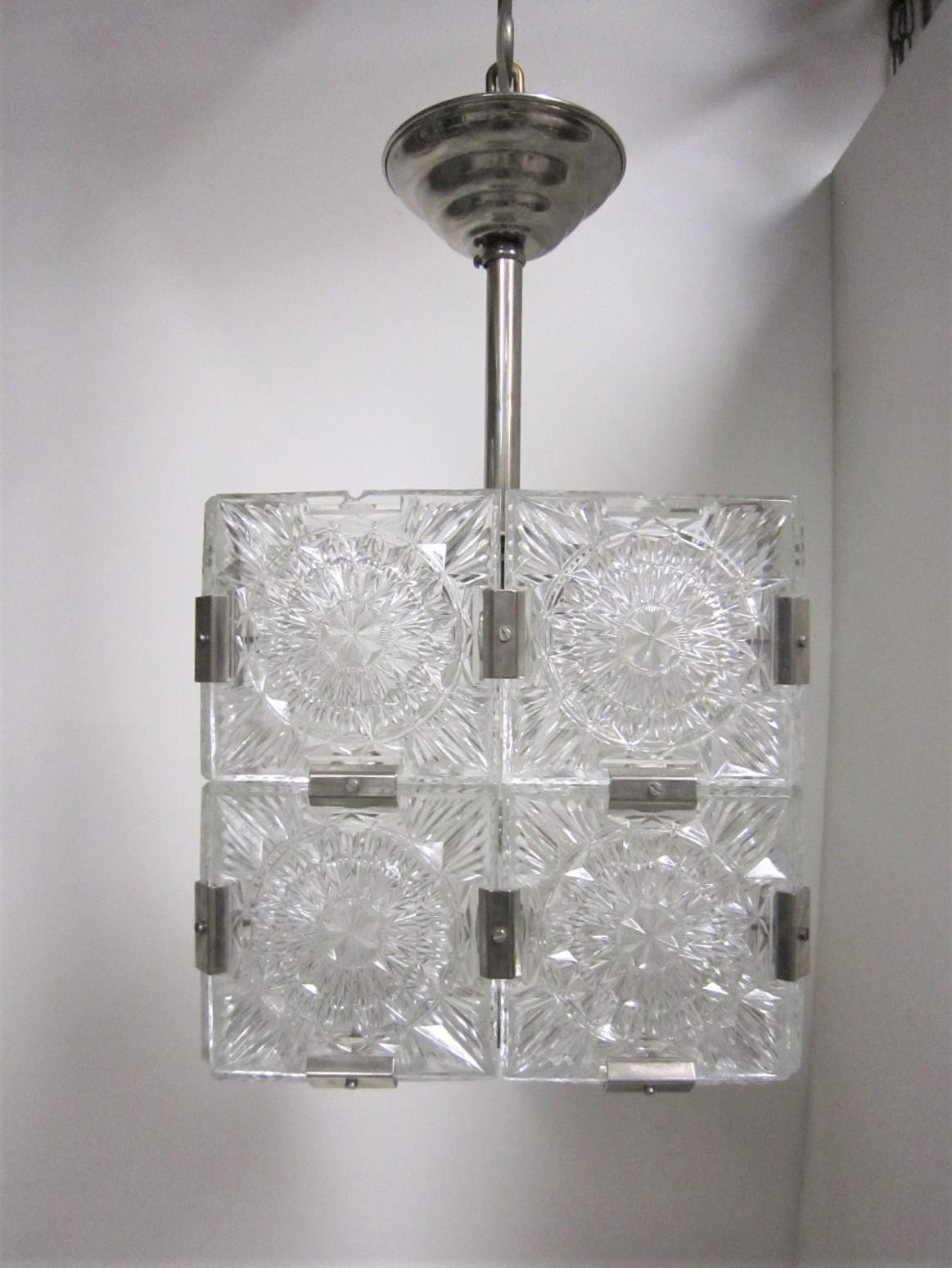 Mid-Century Modern Set of Three Original Box Cube Pendant Lights, Cut Glass with Nickeled Clips For Sale
