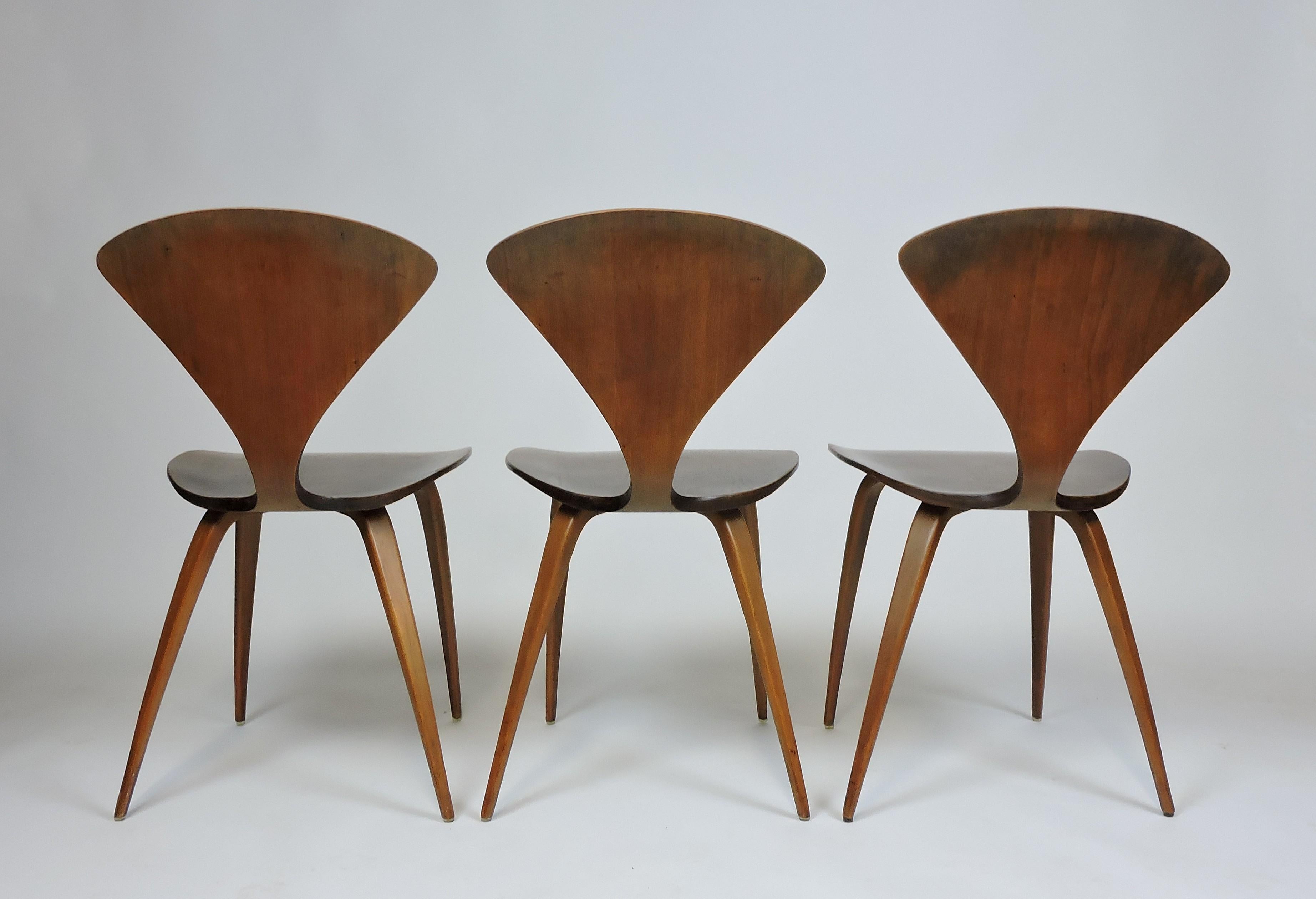 Set of Three Original Cherner Mid-Century Modern Dining or Side Chairs, 1960s In Good Condition In Chesterfield, NJ