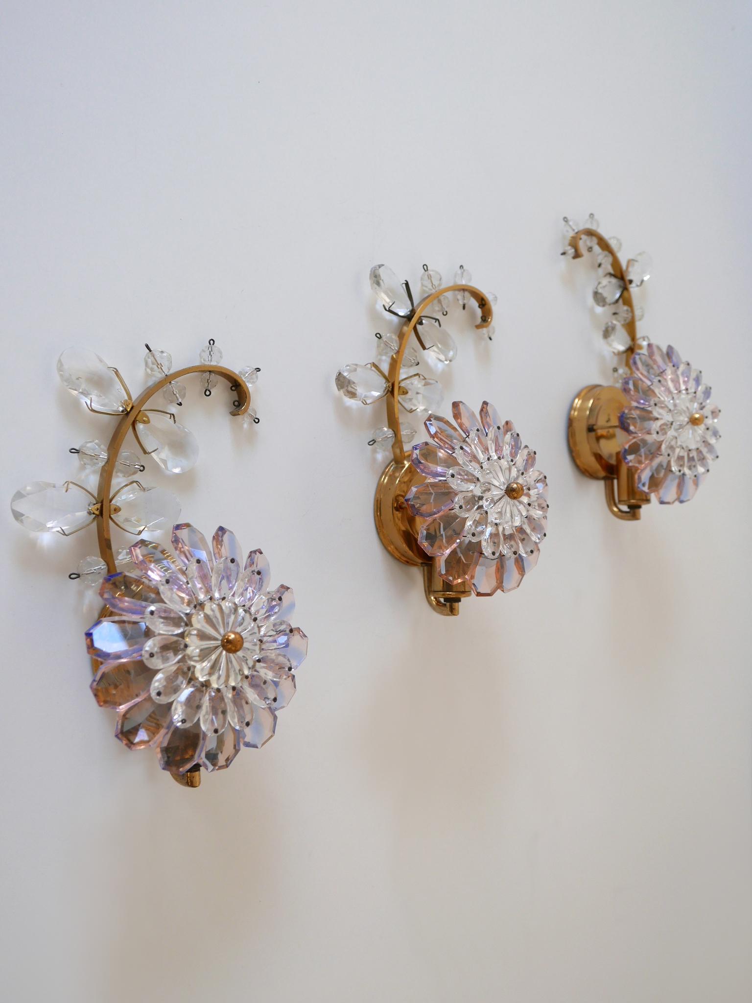 Set of Three Palwa Iridescent Crystal Glass & Brass Flower Sconces or Wall Lamps For Sale 4