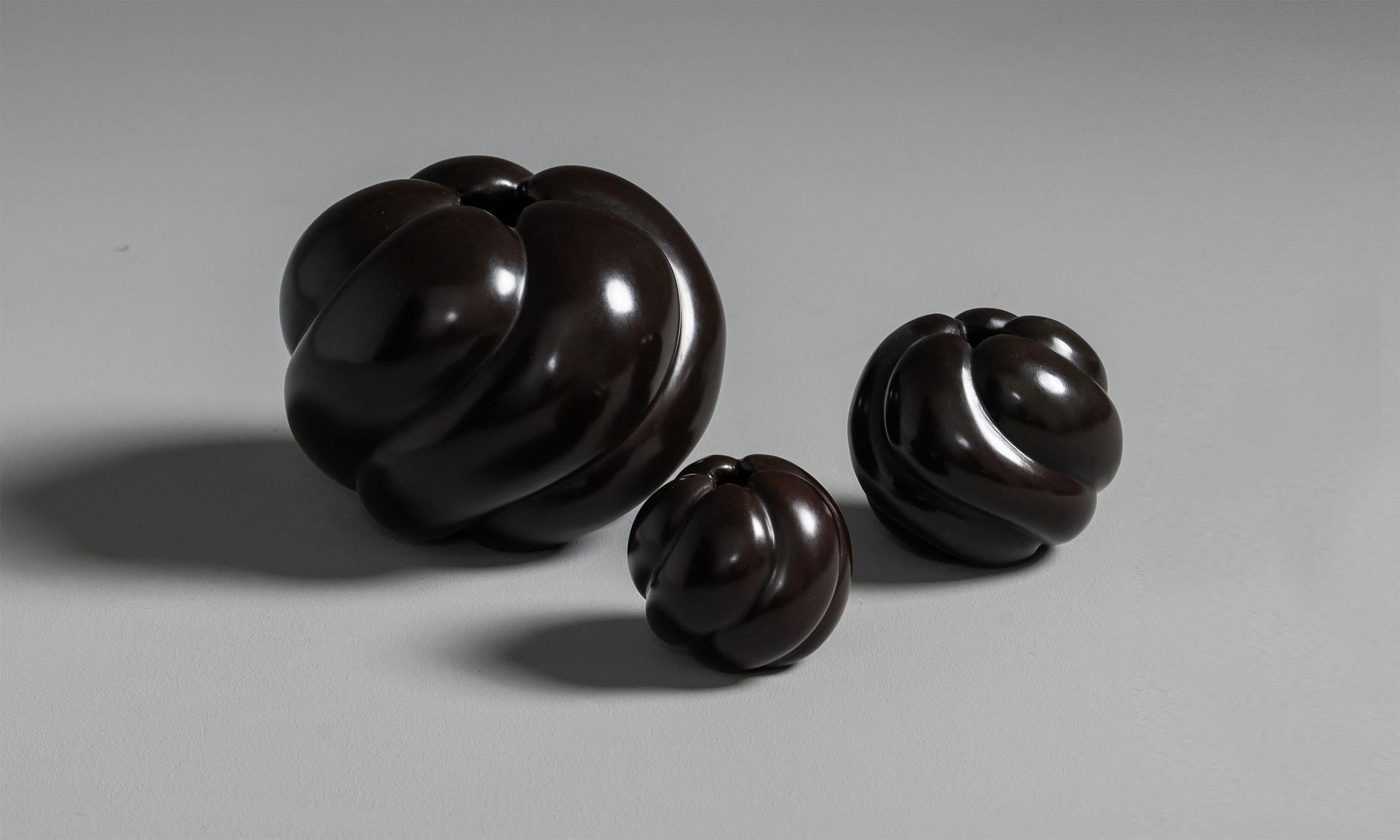 Set di tre vasi per pepe con finitura in bronzo antico di Elan Atelier IN STOCK In condizioni Nuovo in vendita a New York, NY
