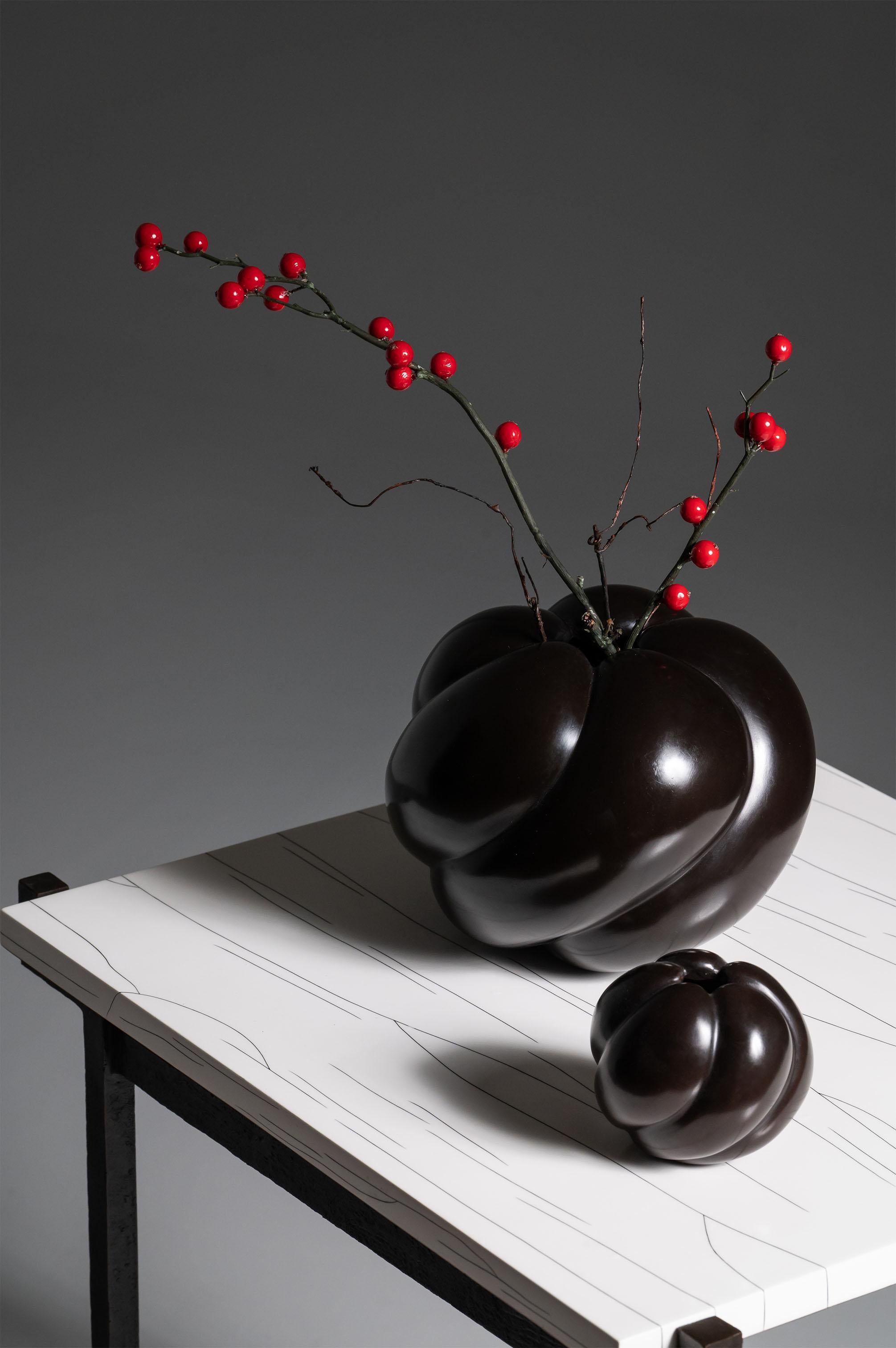 Set di tre vasi per pepe con finitura in bronzo antico di Elan Atelier IN STOCK in vendita 1