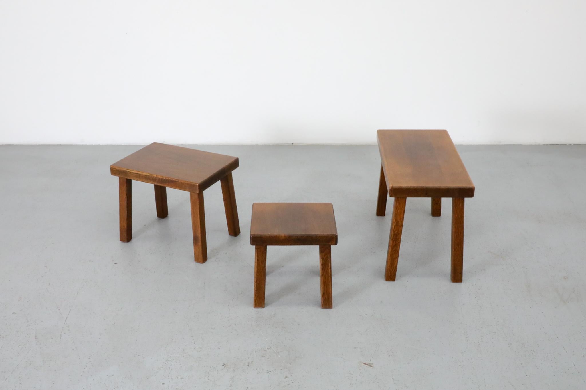 Ensemble de trois tables gigognes brutalistes d'inspiration Pierre Chapo en vente 2