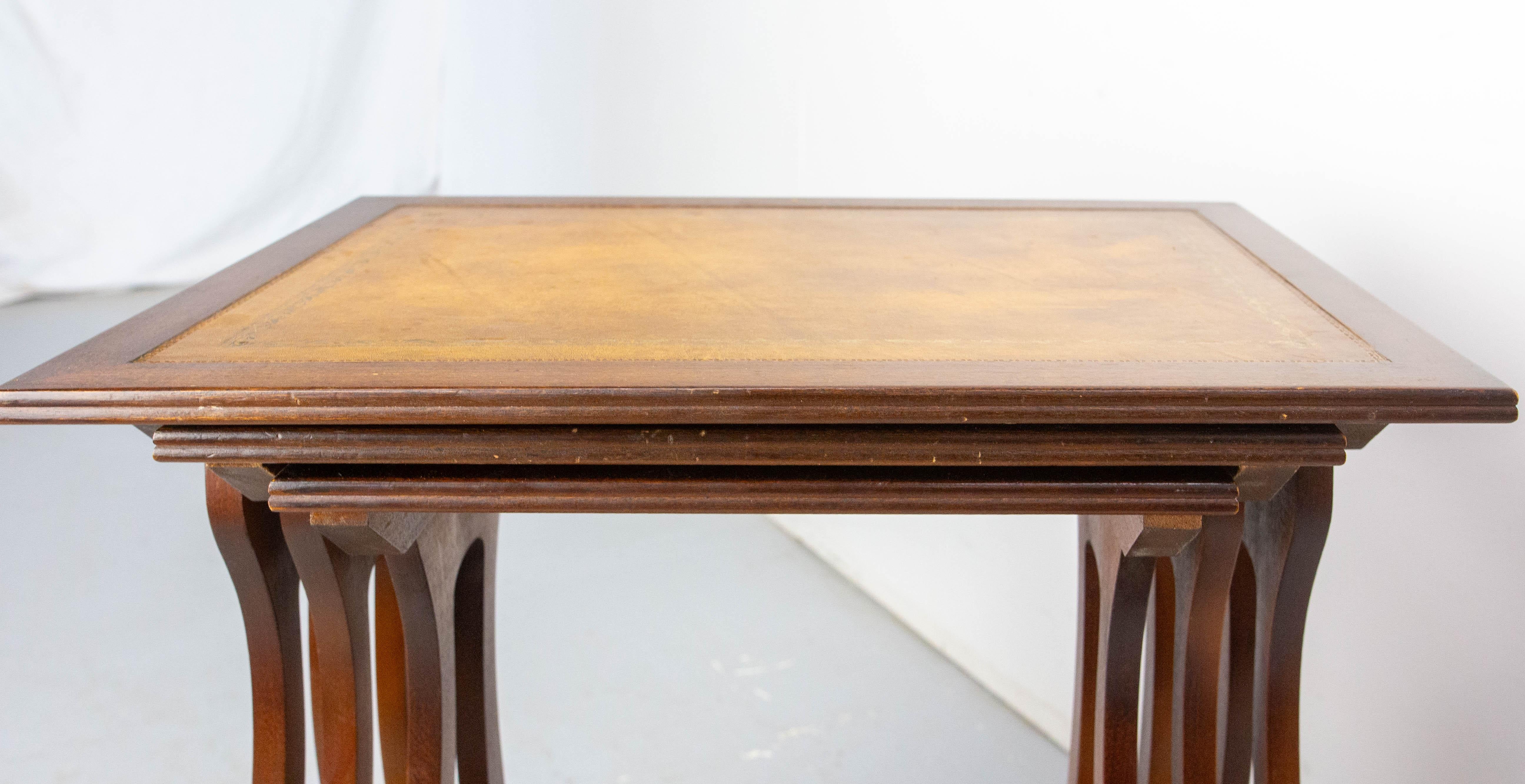 Set of Three Poplar Nesting Tables with Top Recovered of Leather Mid-Century For Sale 4