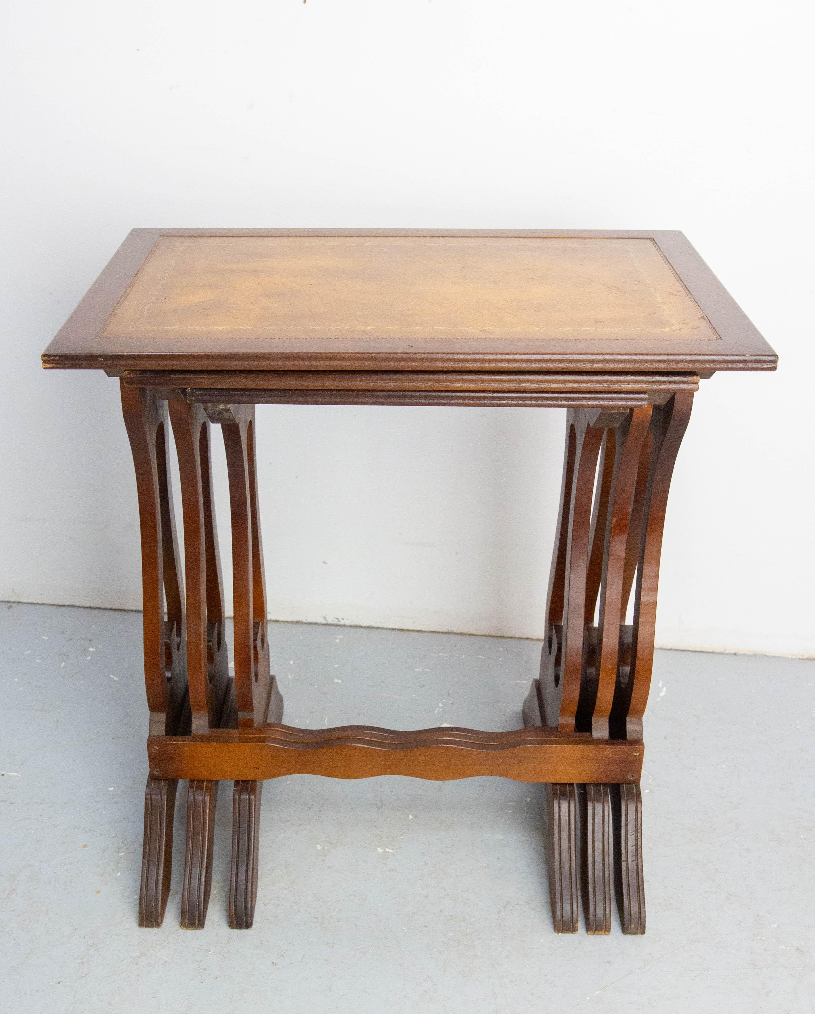 Set of Three Poplar Nesting Tables with Top Recovered of Leather Mid-Century For Sale 1