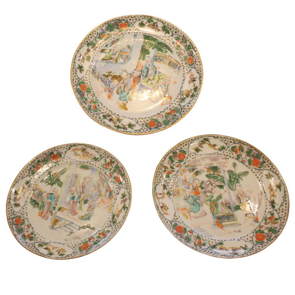 Set of Three Porcelain Famille Verte Plates with Chinoiserie Design