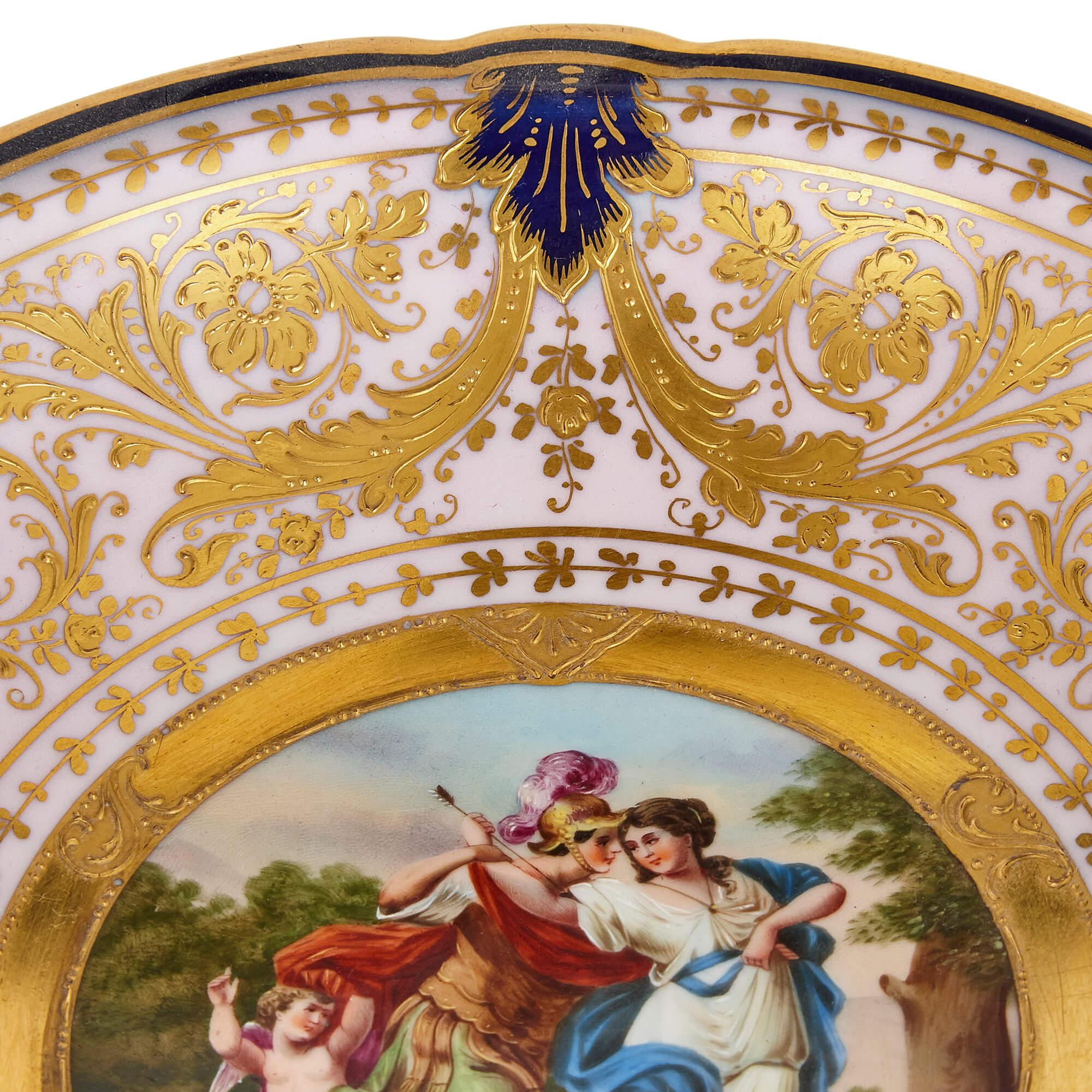 Set von drei Porzellantellern von Royal Vienna im Angebot 3