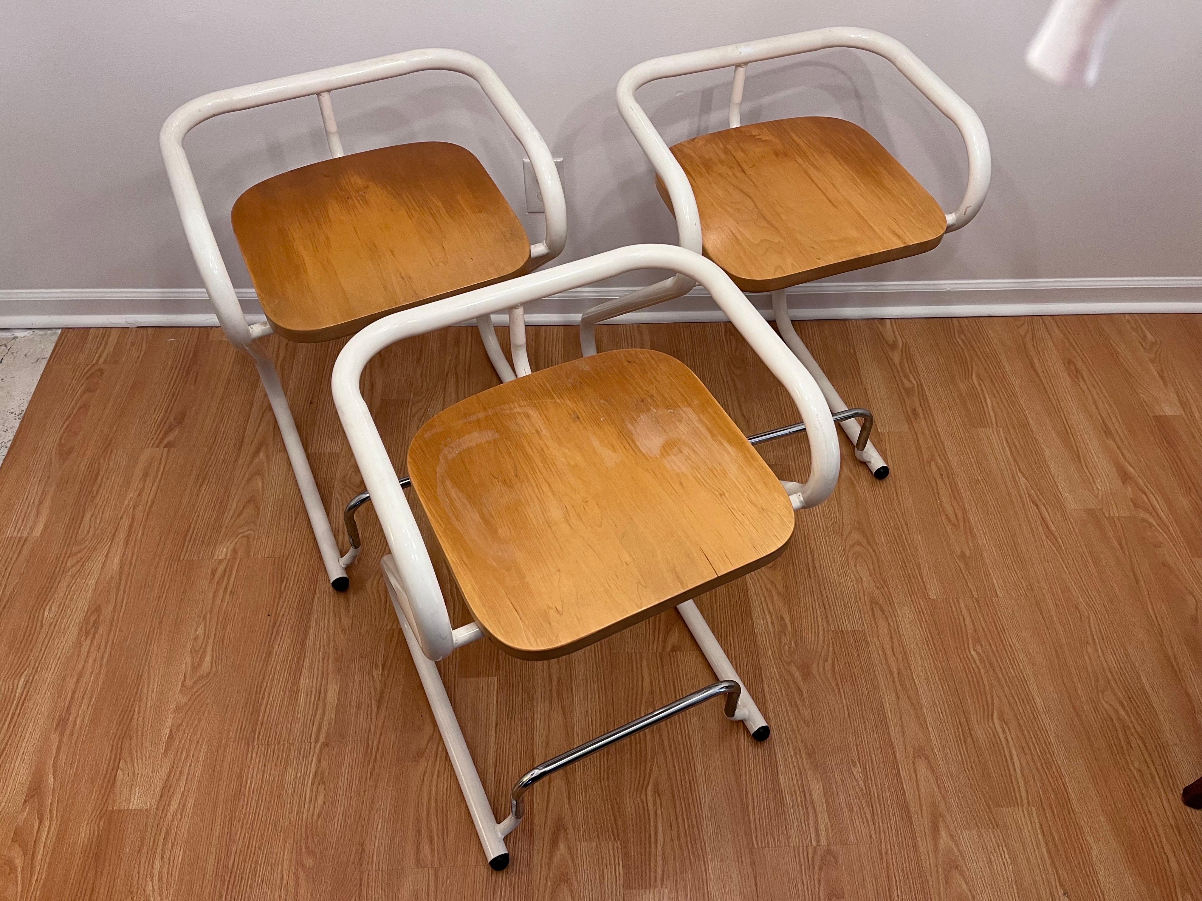 20th Century Set of Three Post Modern Bar or Counter Stools Z Form by Les Industries Amisco