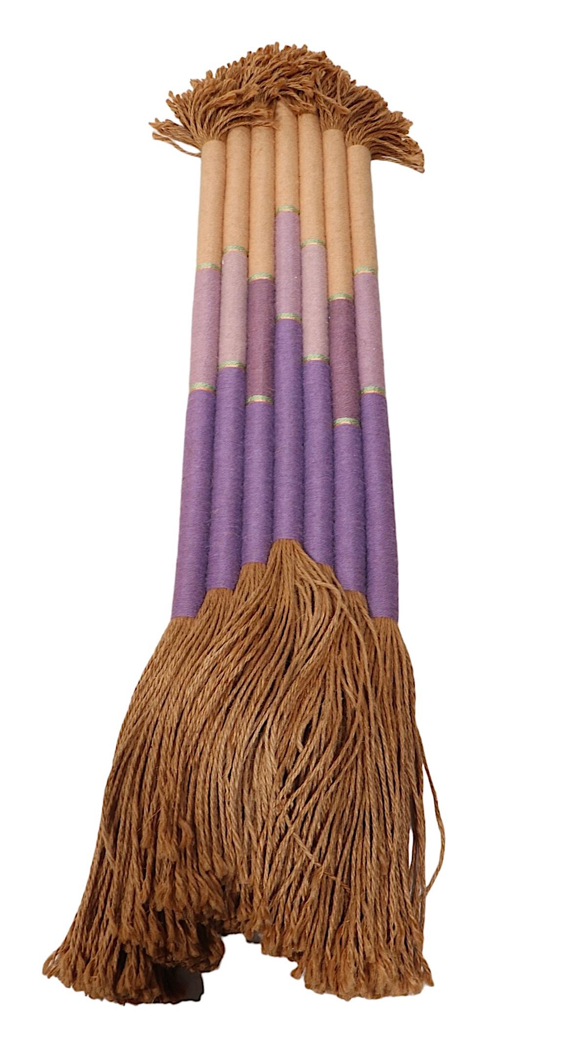 Set von drei postmodernen Wandbehängen aus Macrame (Ende des 20. Jahrhunderts) im Angebot