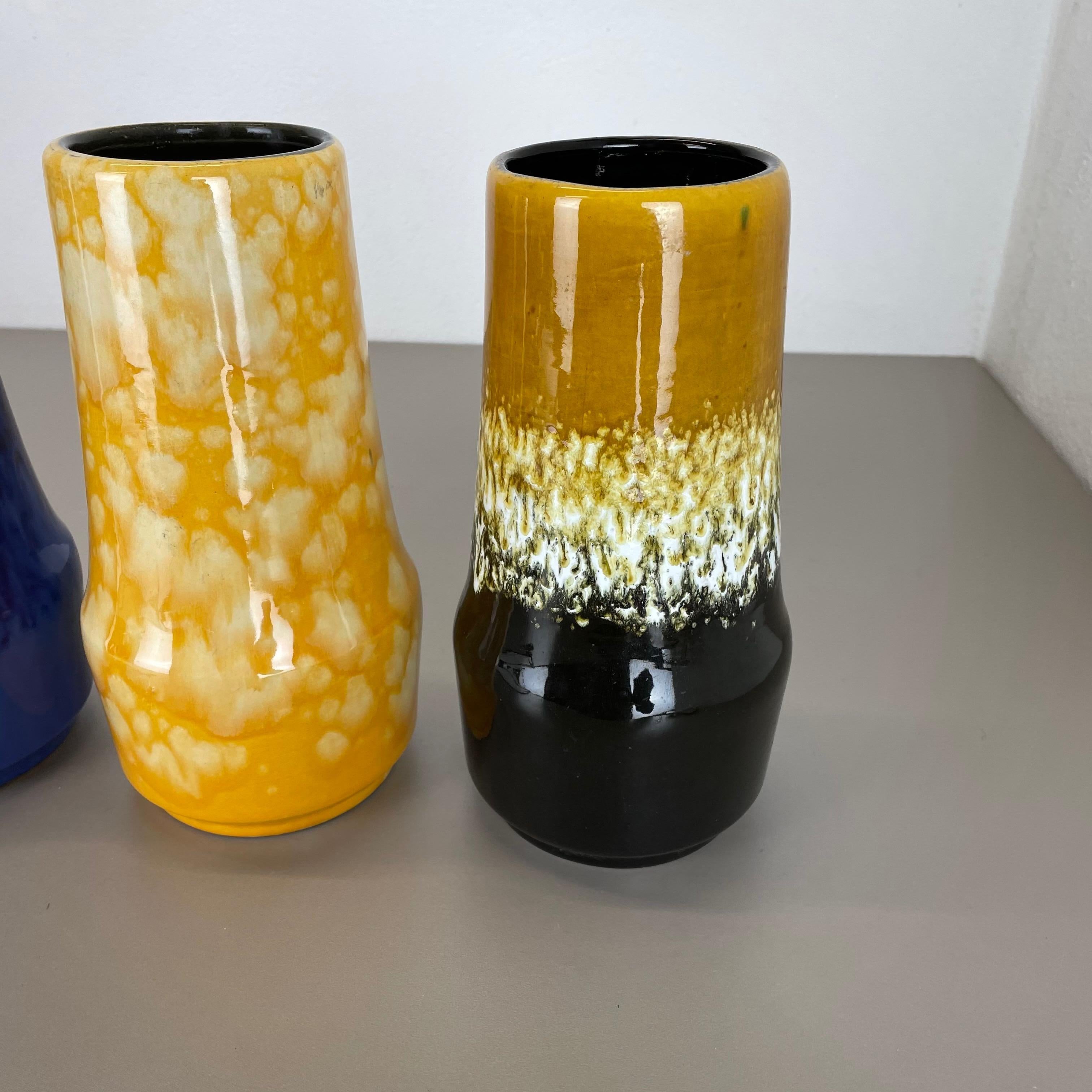 Set von drei „Supercolor“-Vasen aus Keramik „Fast Lava“ von Scheurich, Deutschland 1970er Jahre im Angebot 10