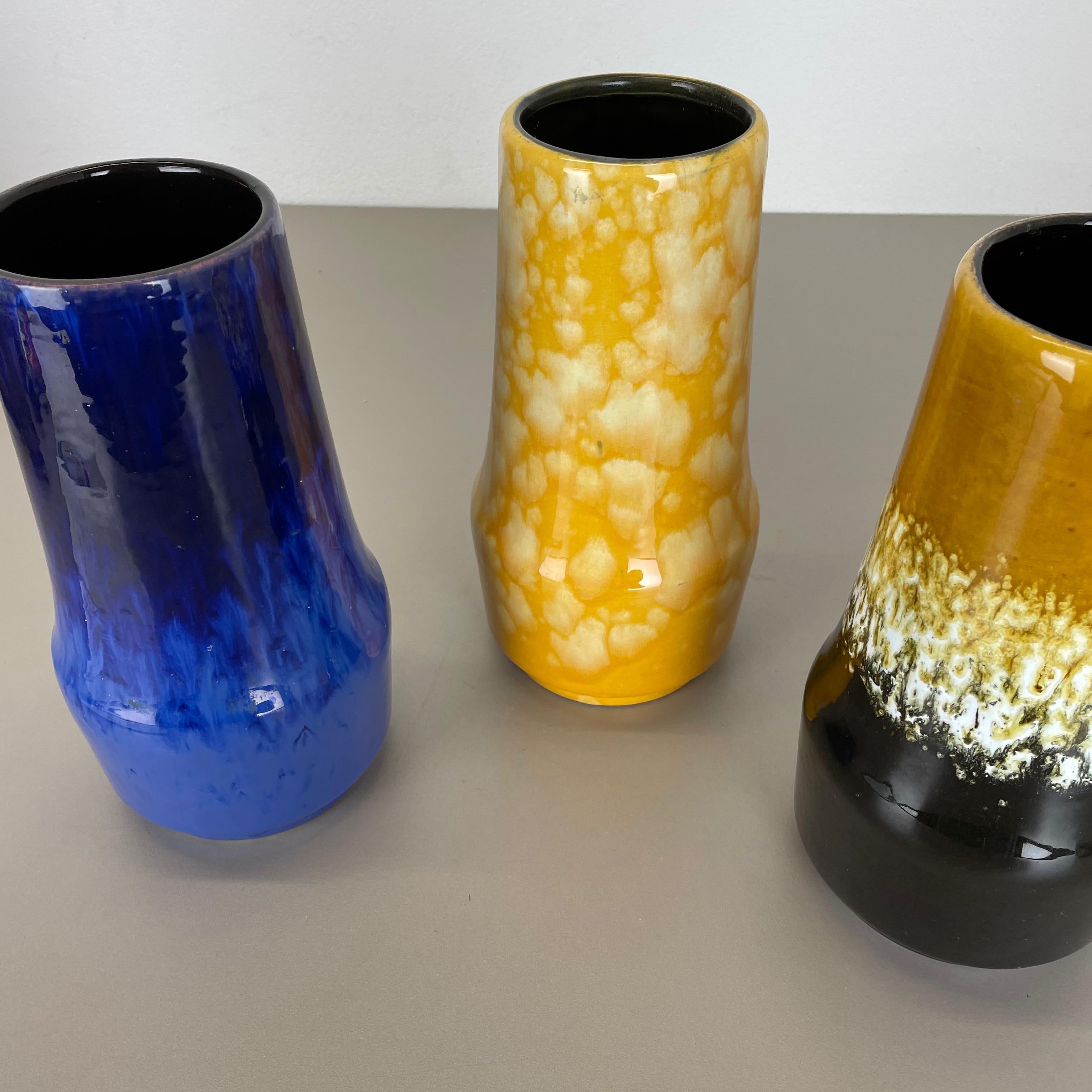 Set von drei „Supercolor“-Vasen aus Keramik „Fast Lava“ von Scheurich, Deutschland 1970er Jahre im Angebot 13